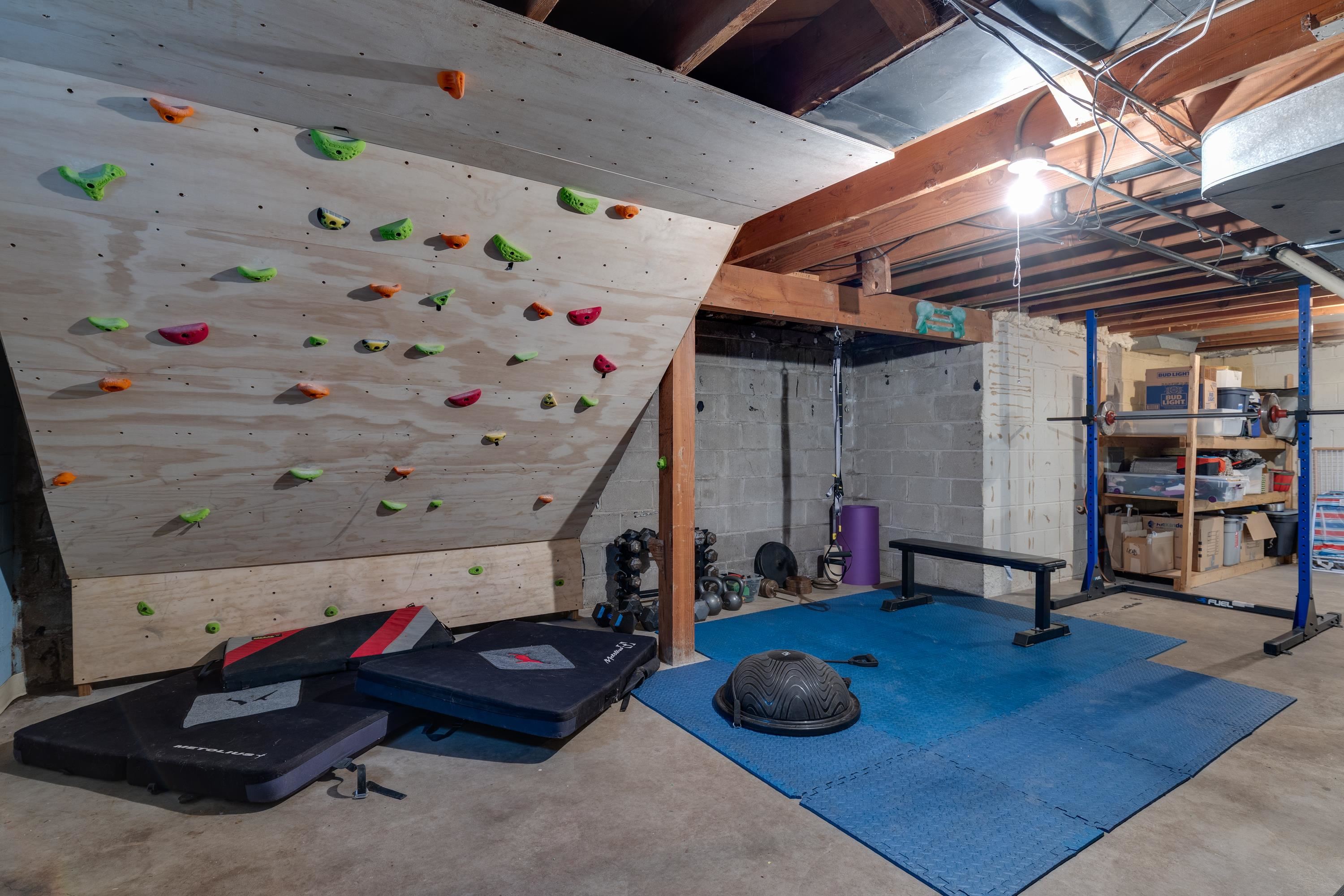 4005 Tokay Boulevard