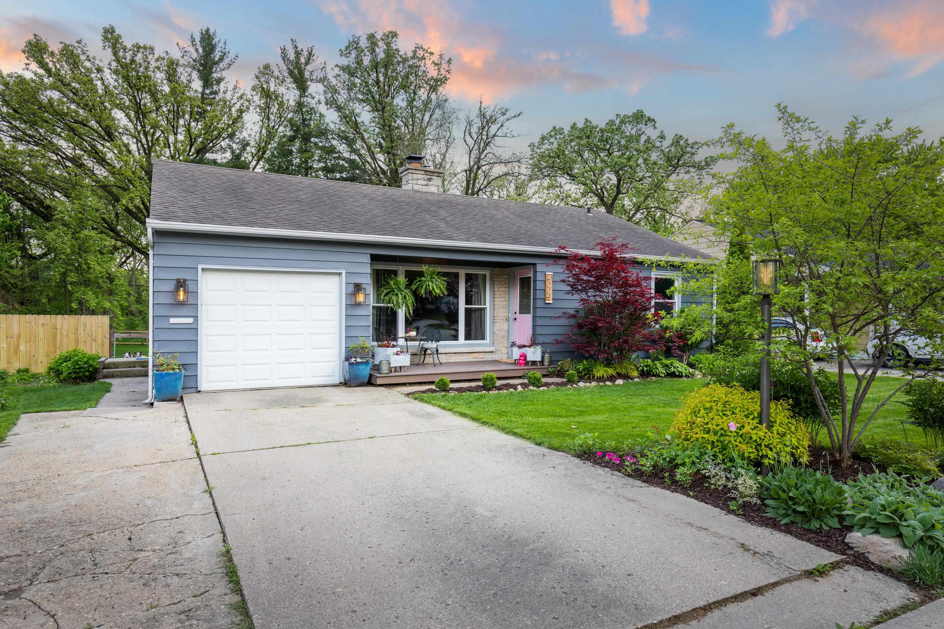 4005 Tokay Boulevard