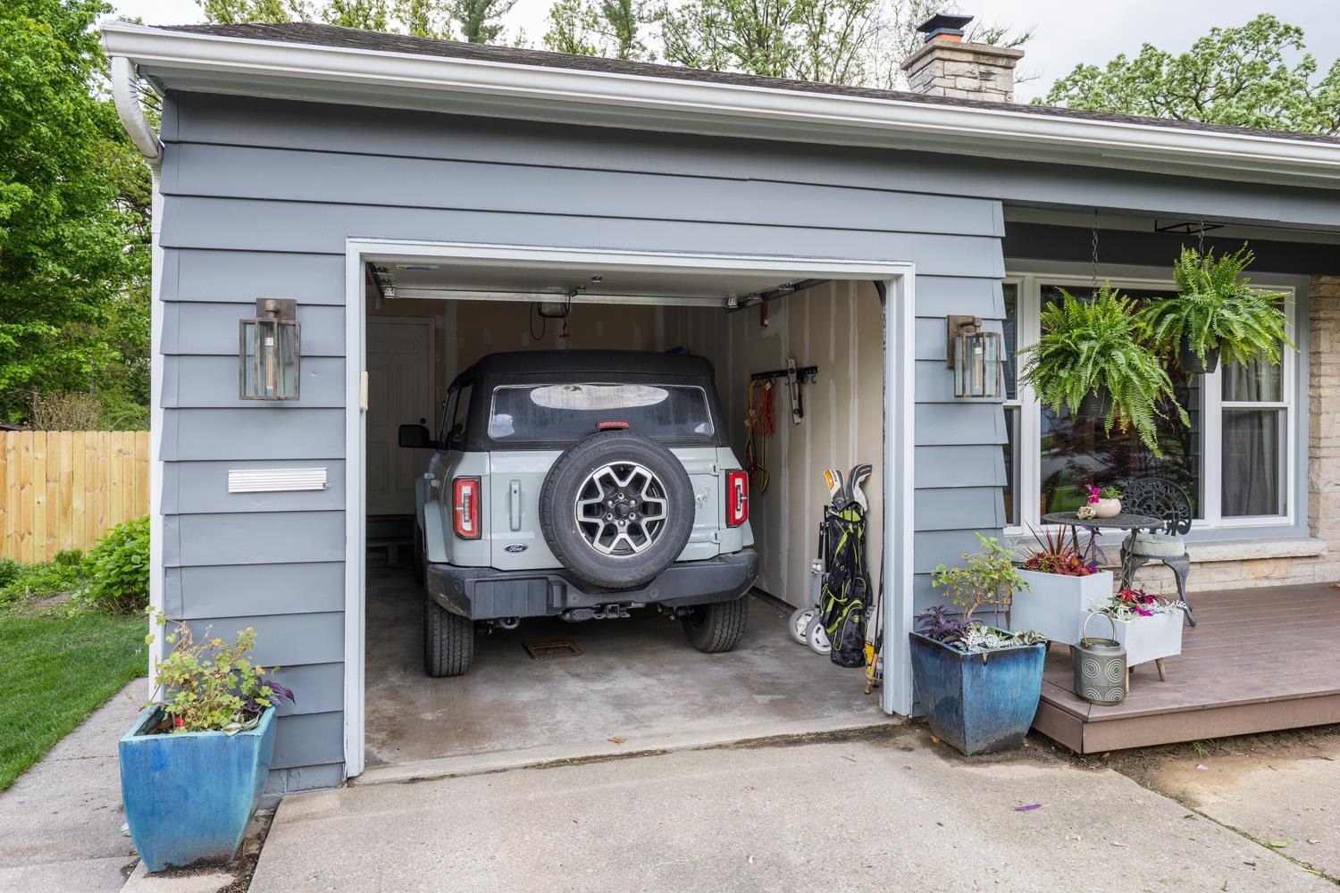 4005 Tokay Boulevard