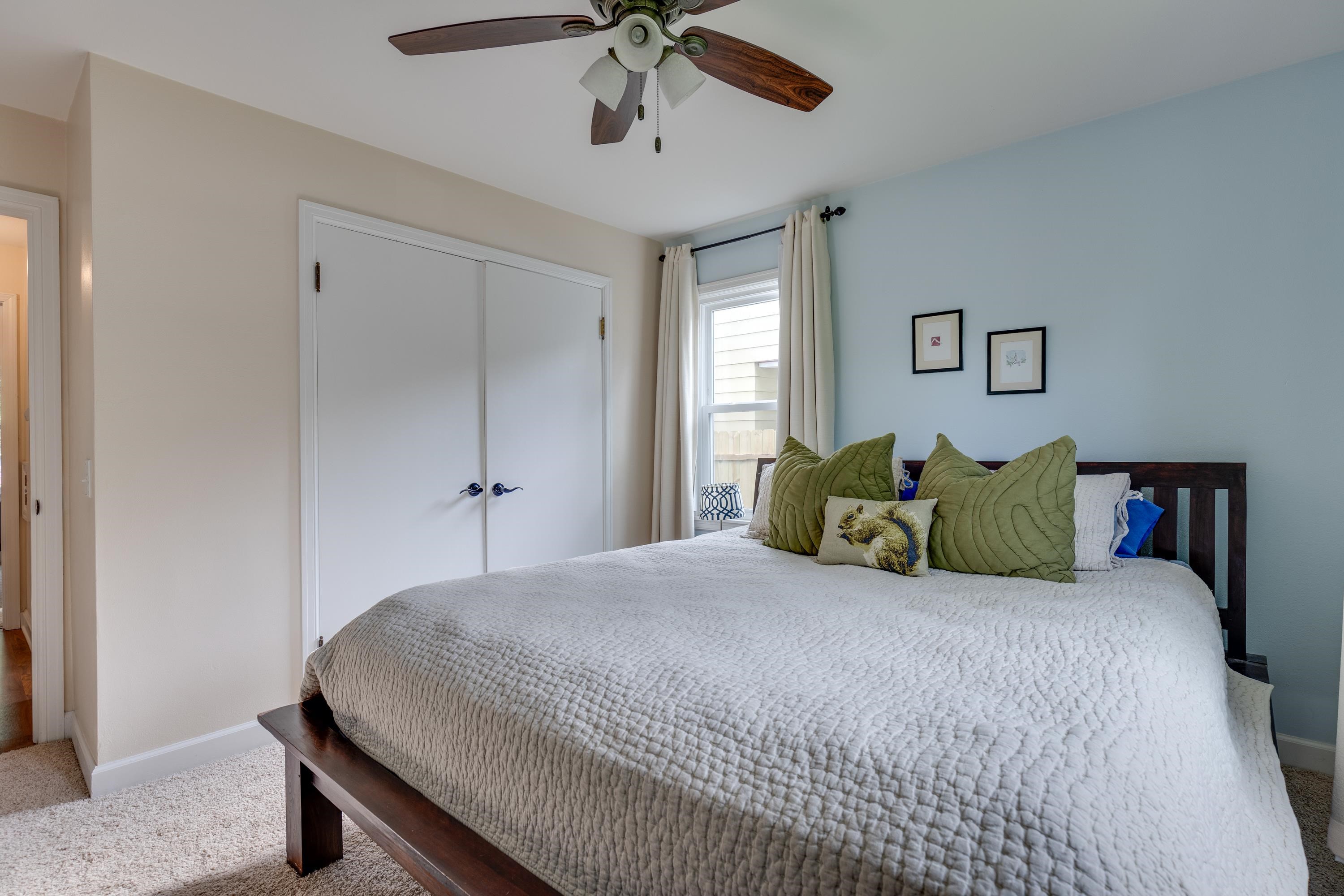 4005 Tokay Boulevard