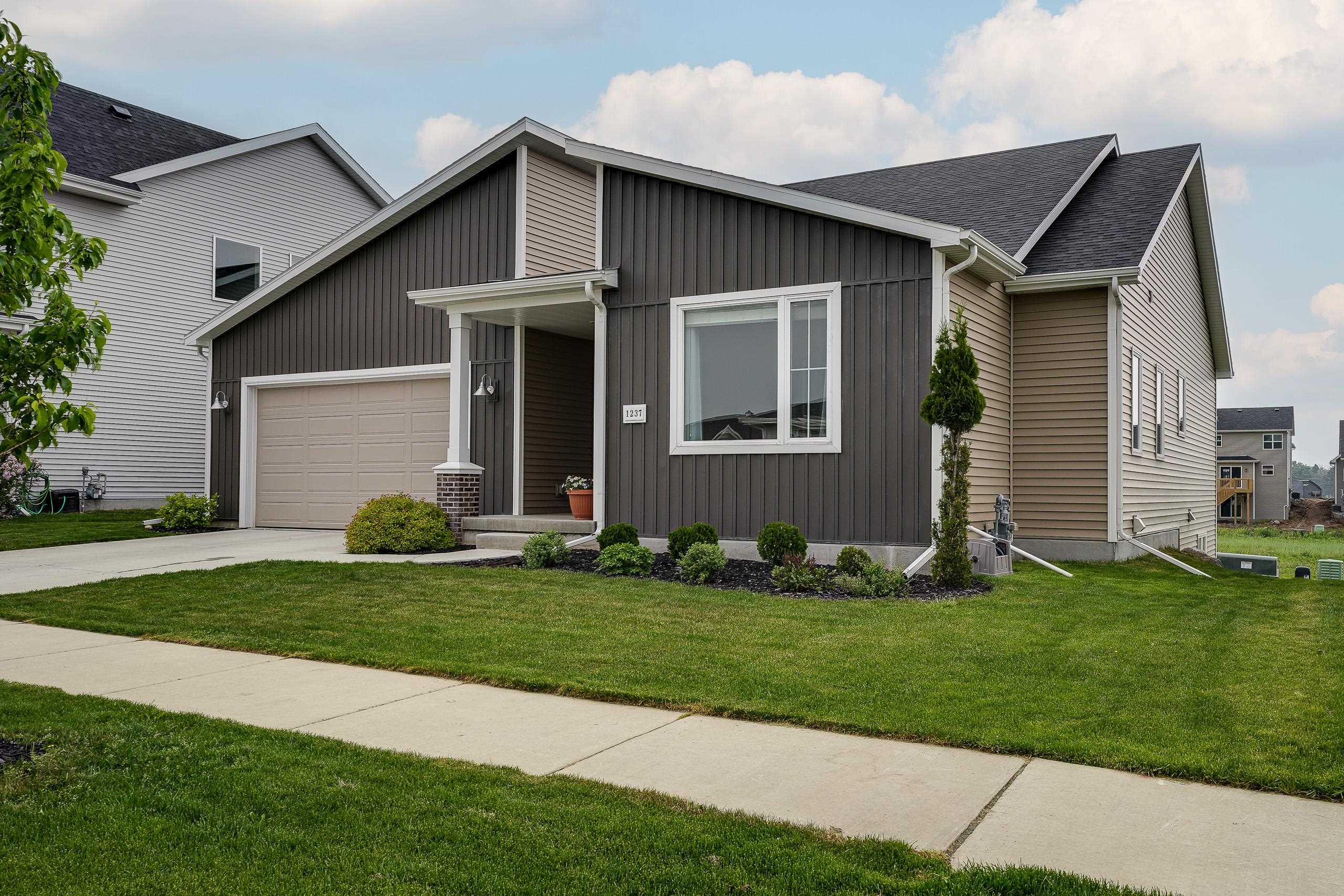 1237 Crane Meadow Way