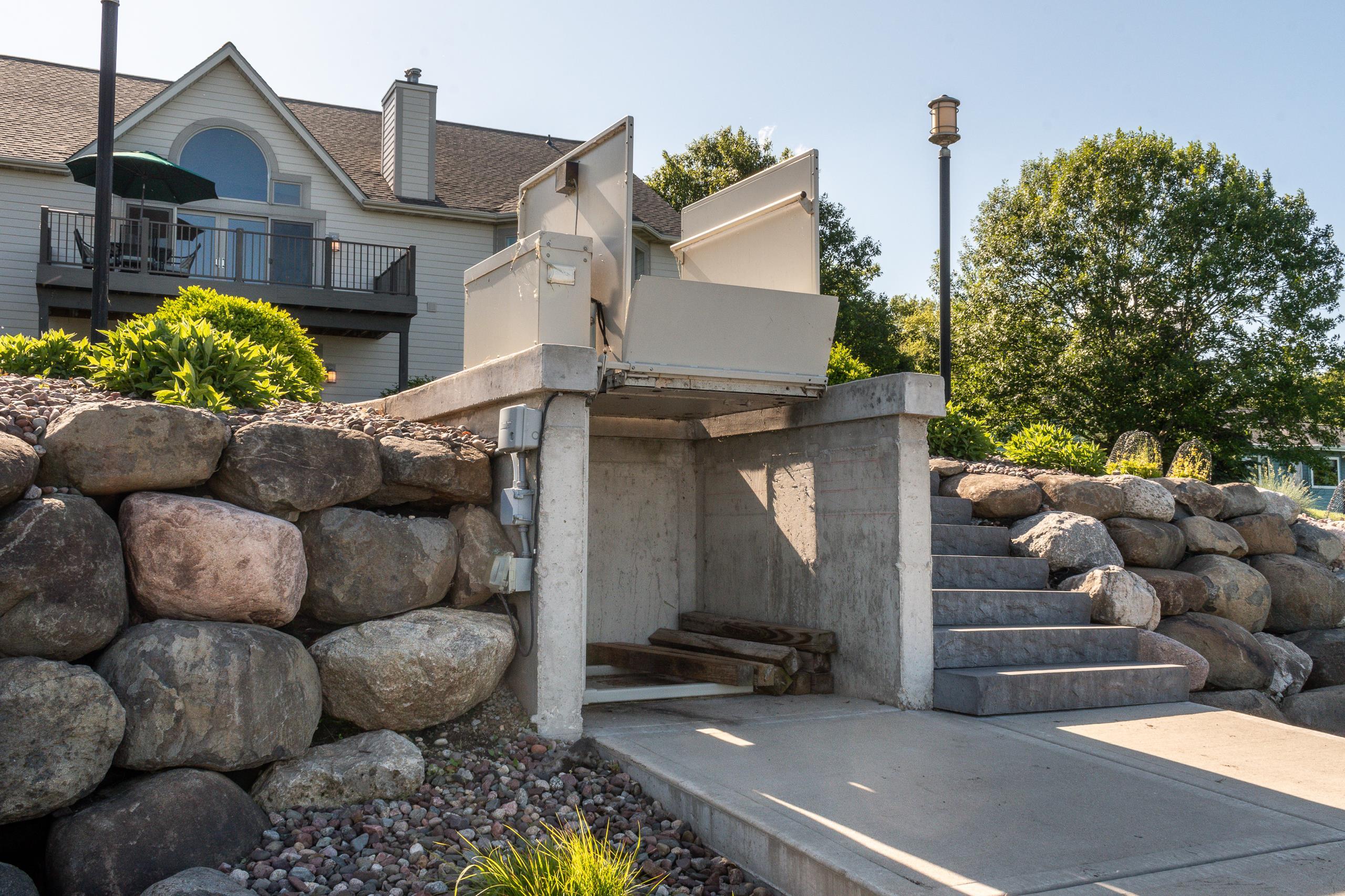 N6380 CEDAR Lane