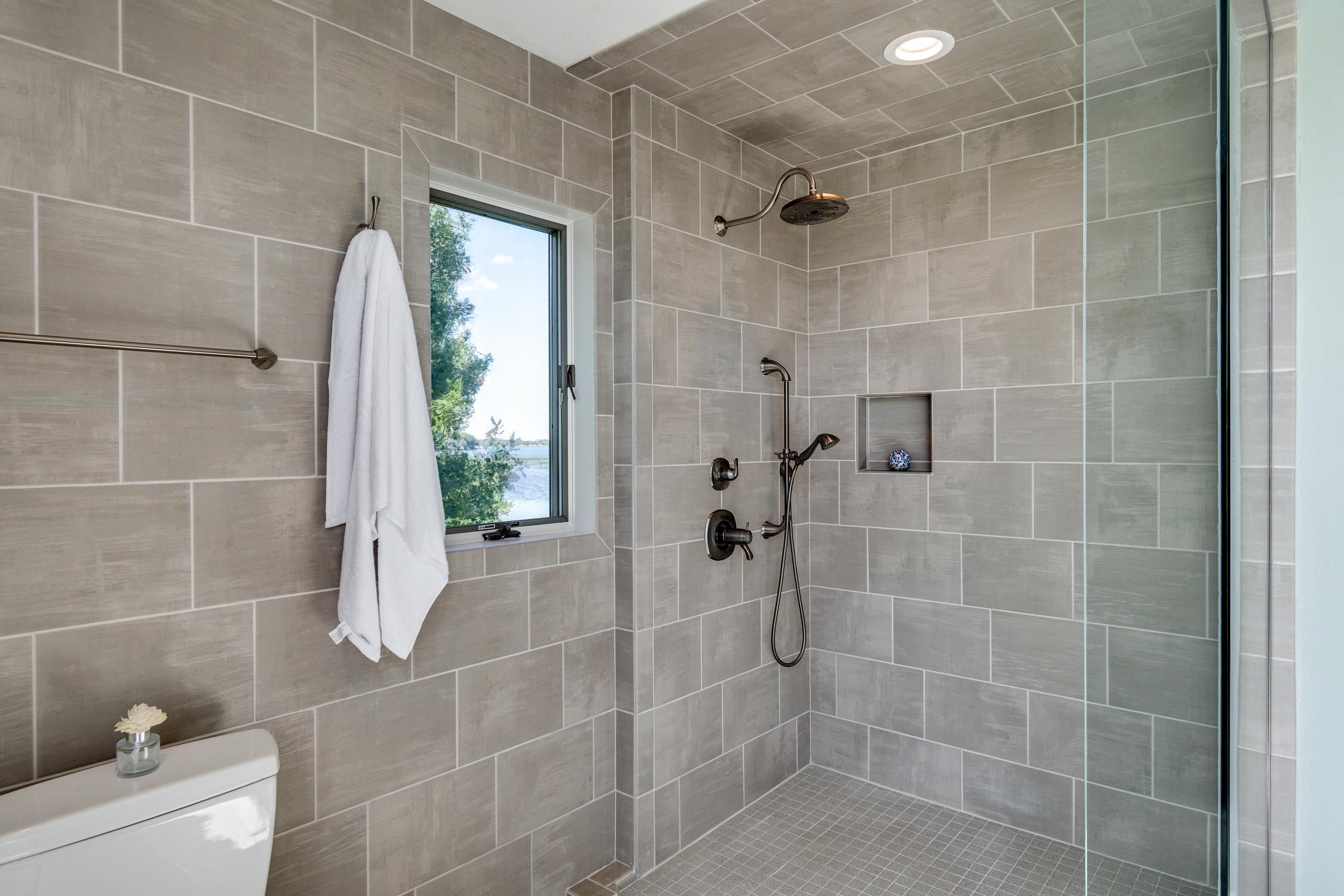 N6380 CEDAR Lane