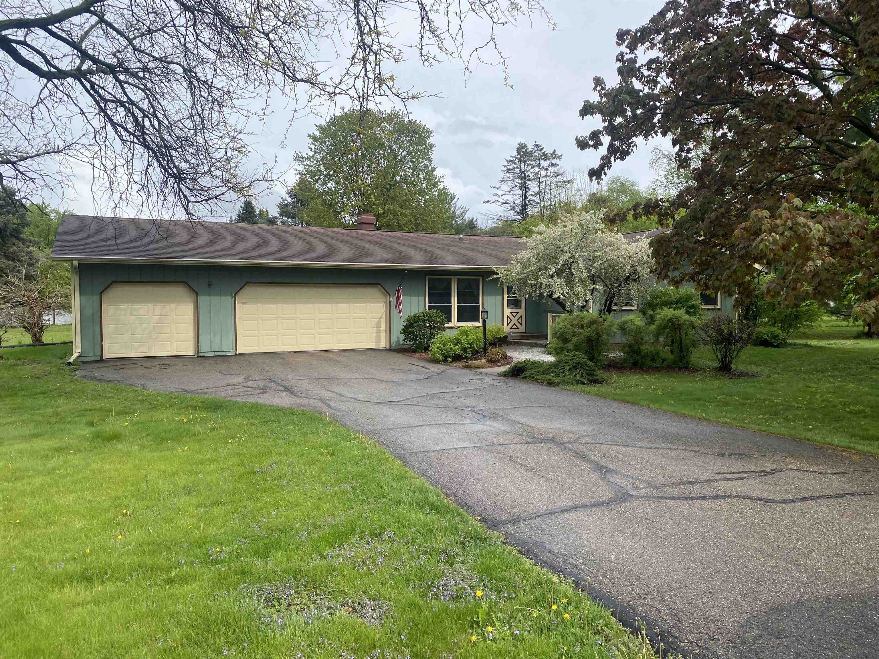 4650 Hawthorne Court