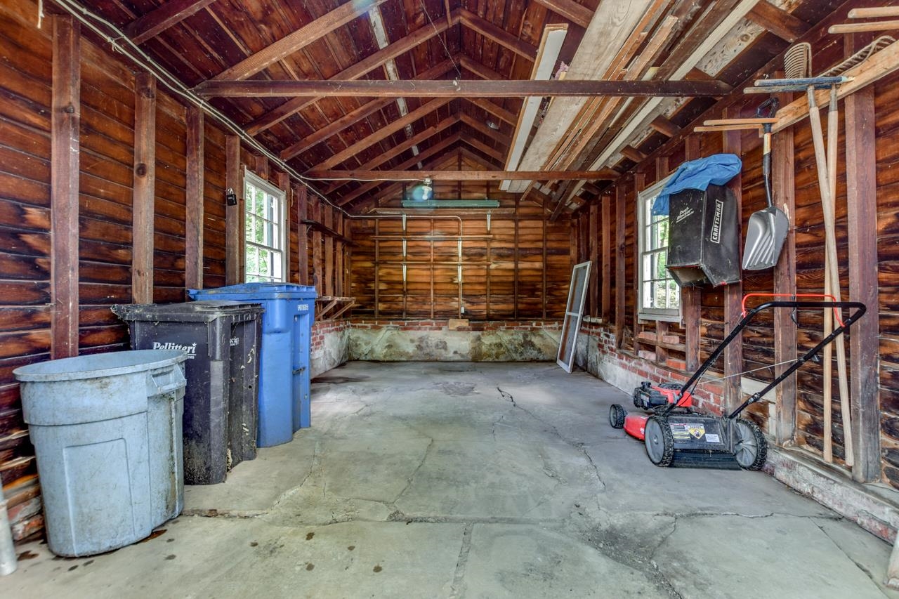 1226 Sweetbriar Road