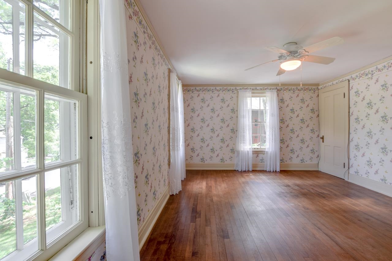 1226 Sweetbriar Road