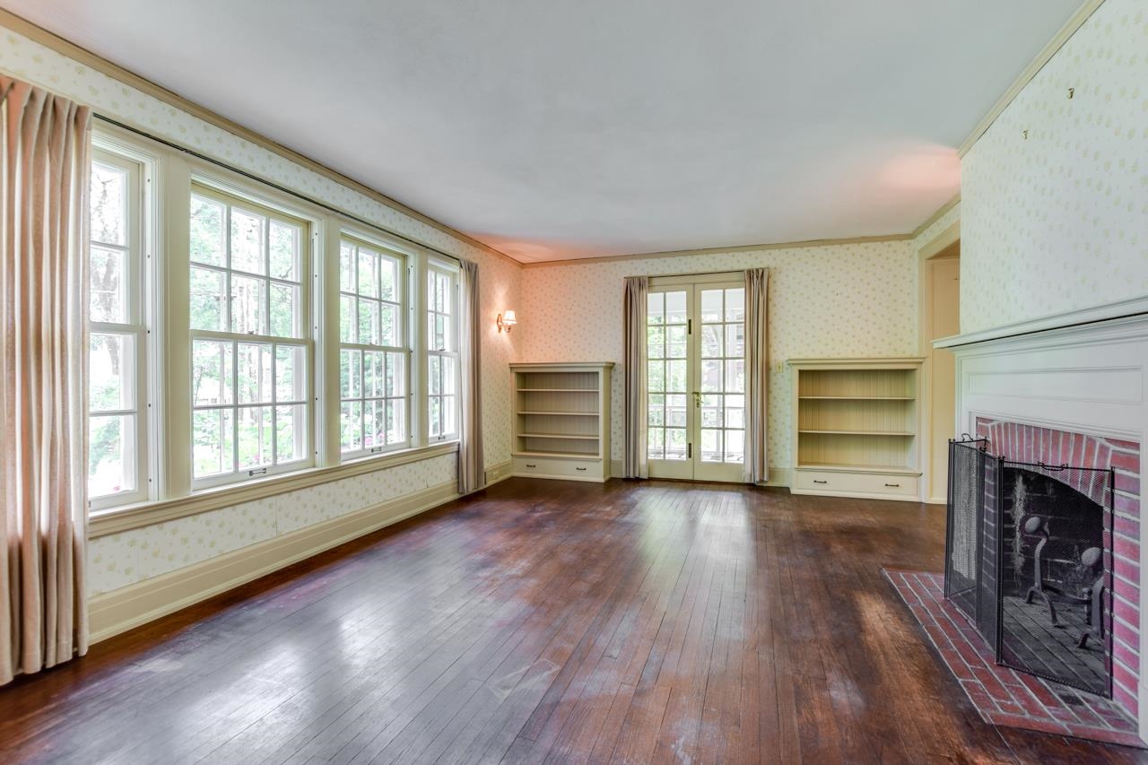 1226 Sweetbriar Road