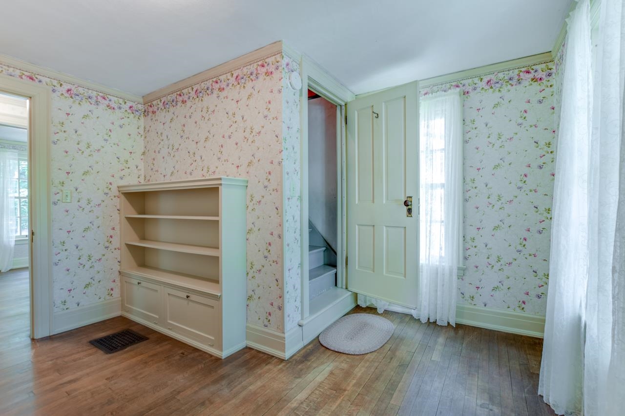 1226 Sweetbriar Road