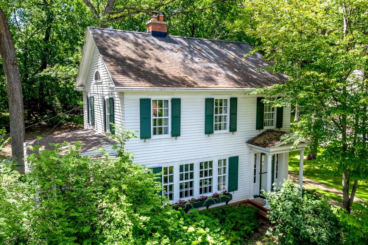 1226 Sweetbriar Road