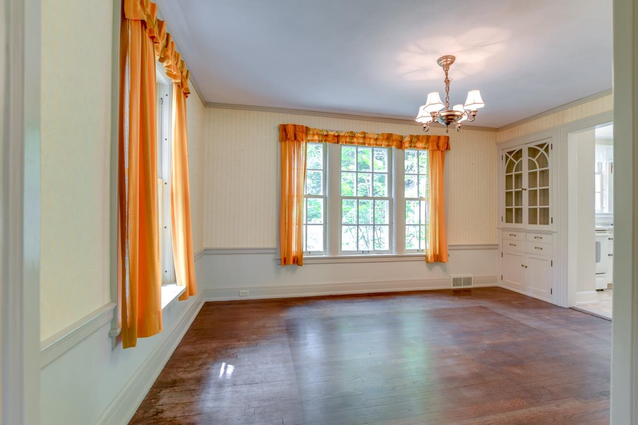 1226 Sweetbriar Road