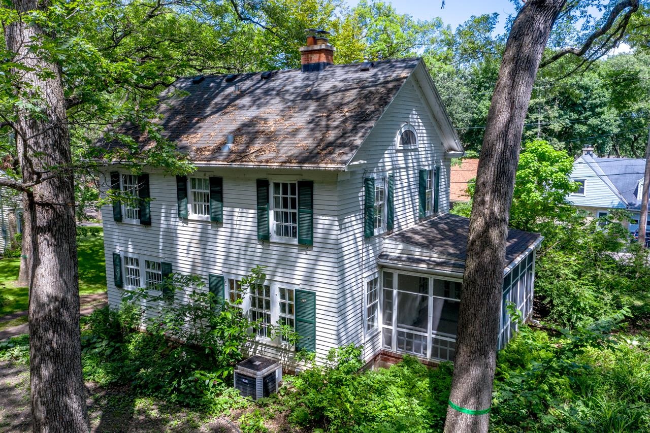 1226 Sweetbriar Road