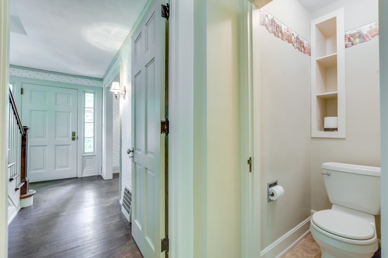 1226 Sweetbriar Road
