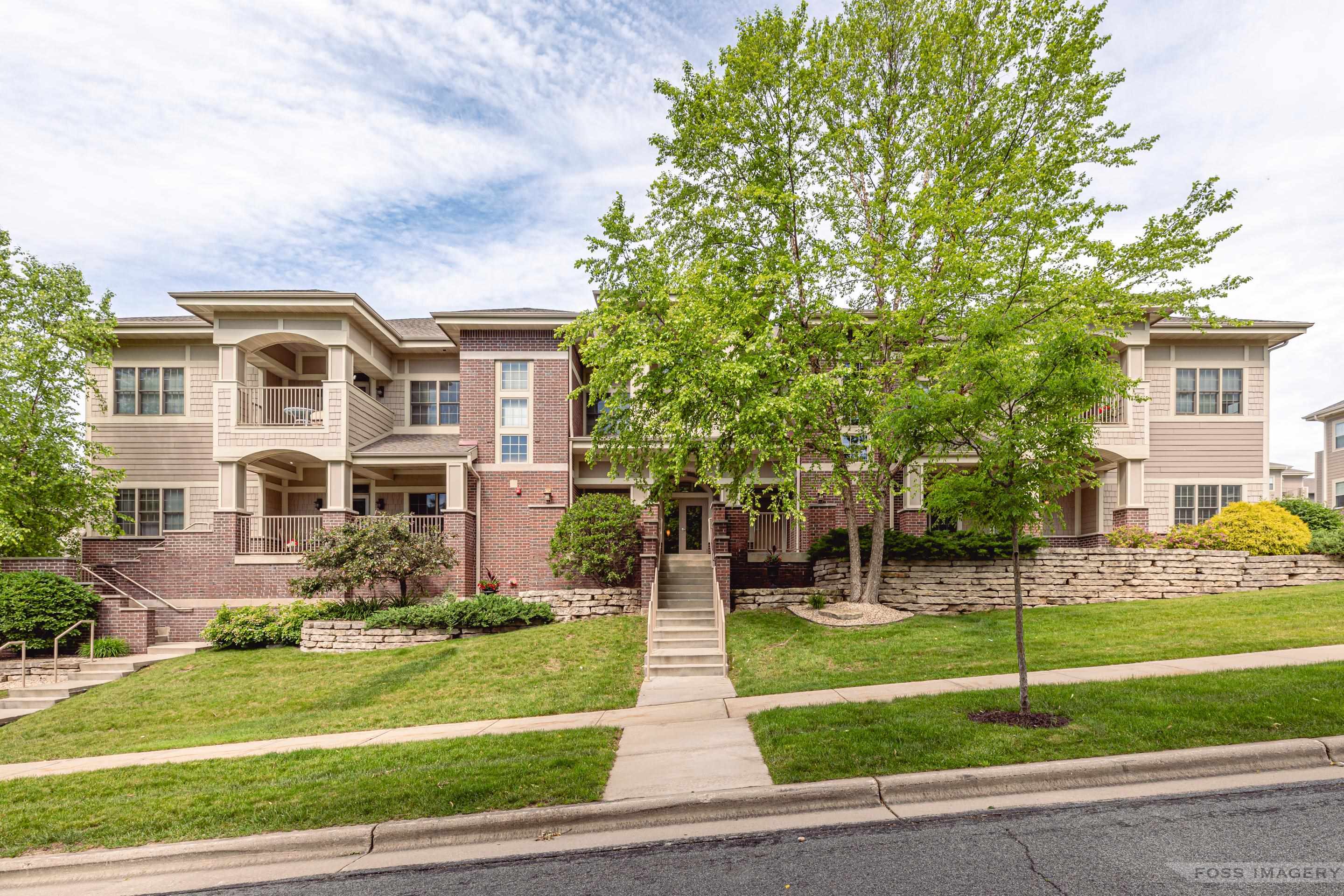 1806 Maplecrest Drive 101