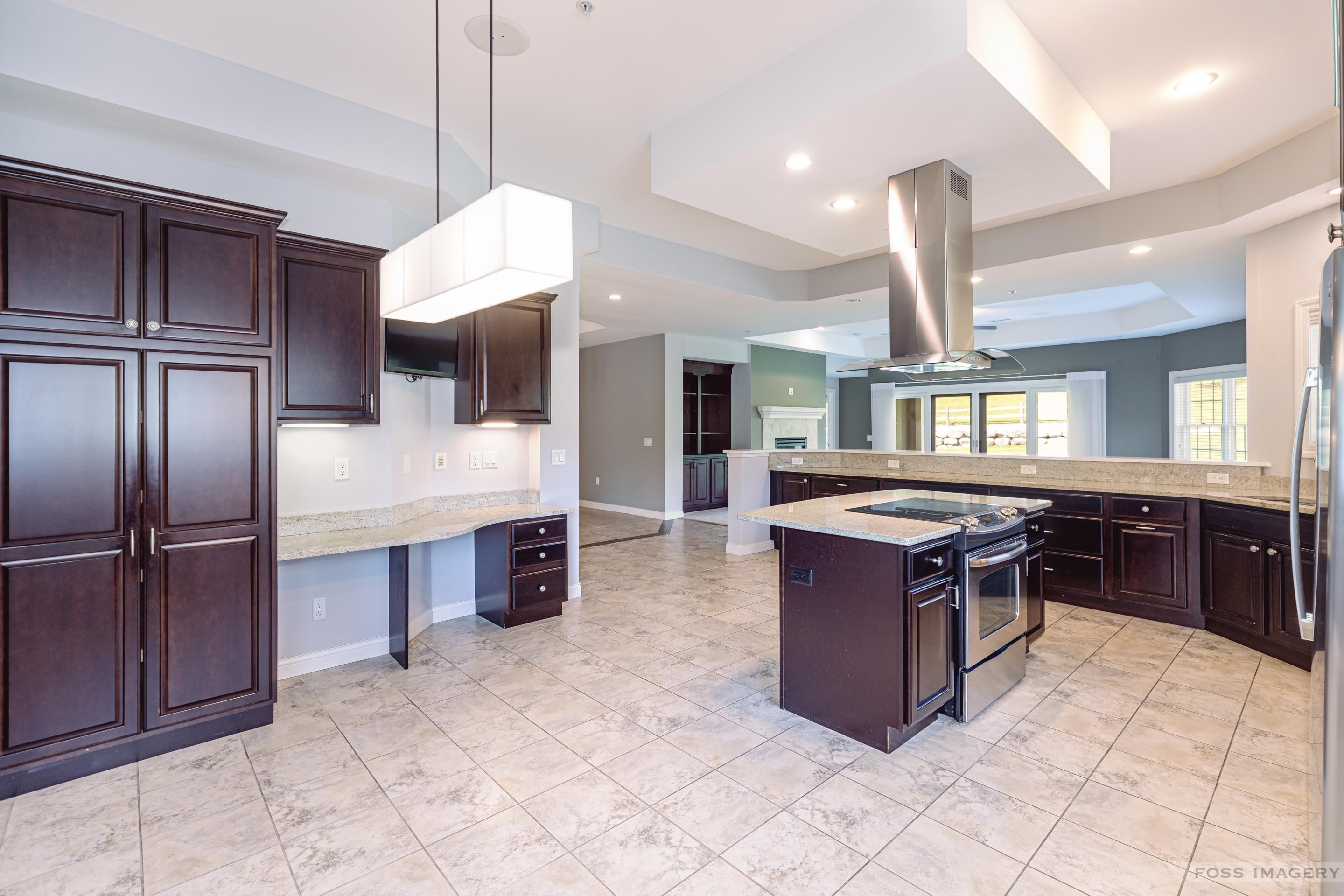 1806 Maplecrest Drive 101