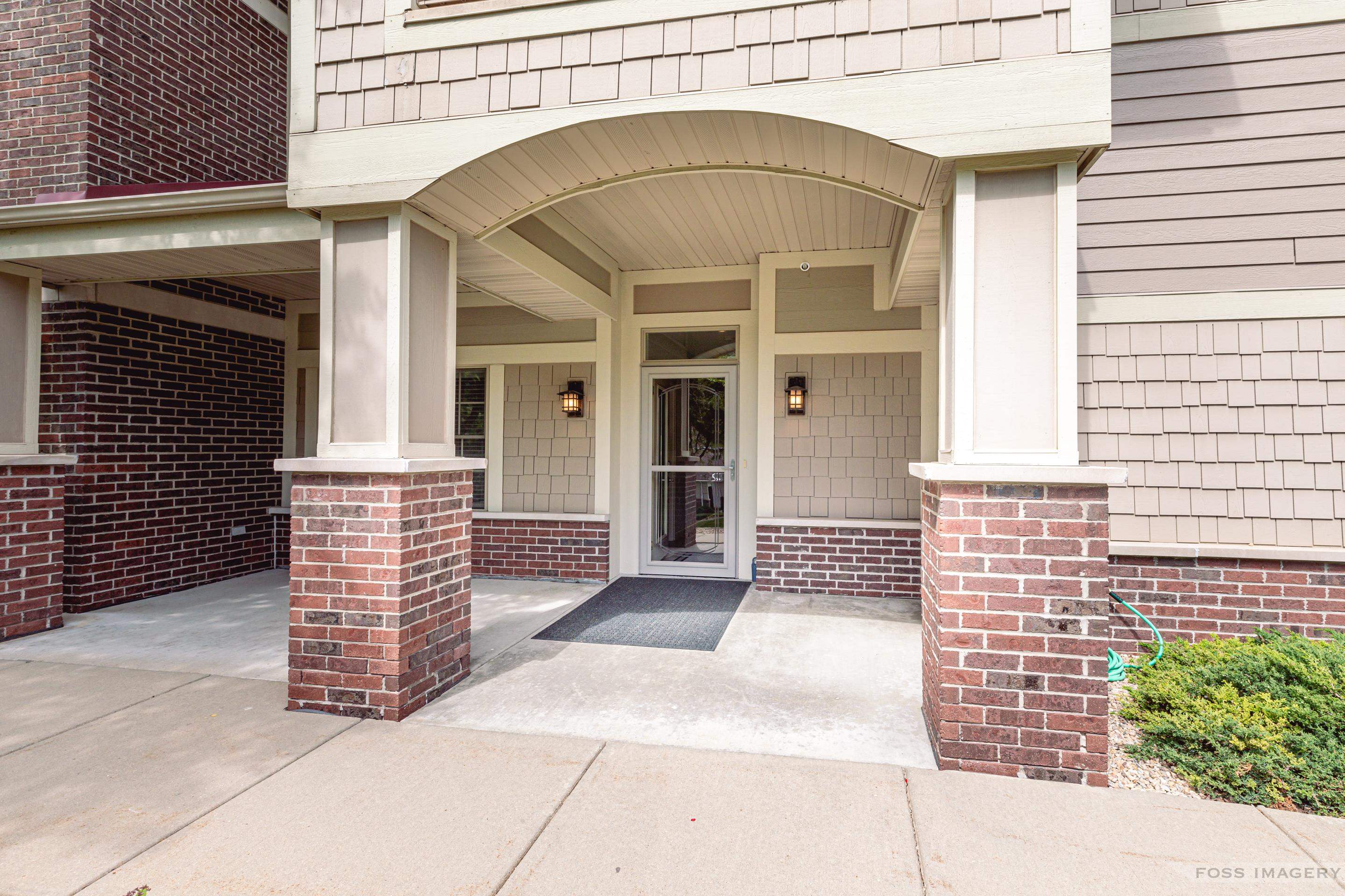 1806 Maplecrest Drive 101