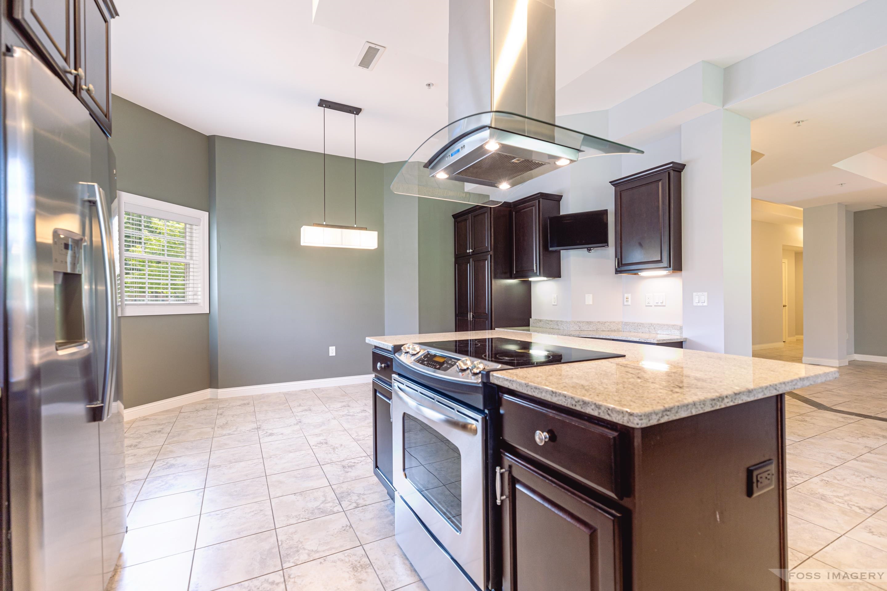 1806 Maplecrest Drive 101