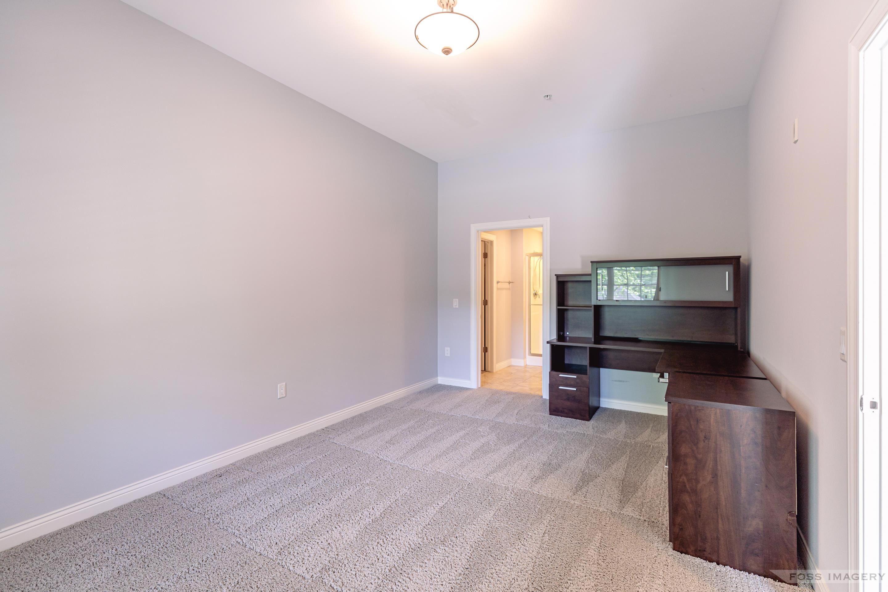 1806 Maplecrest Drive 101