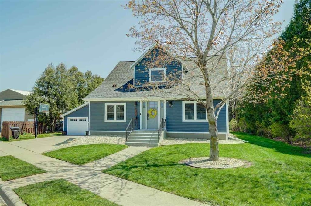 105 S Military Road