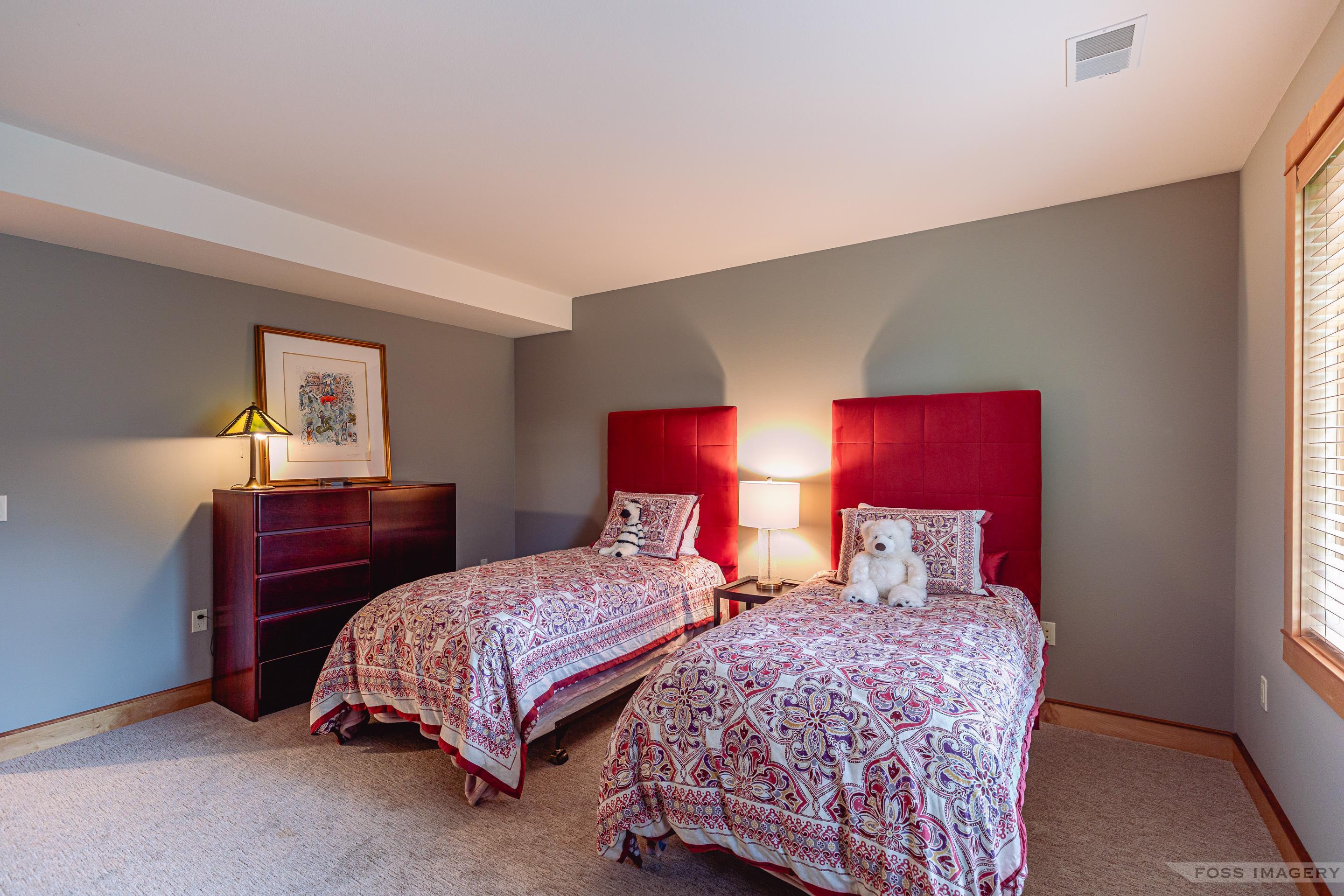 3818 Signature Drive 3818