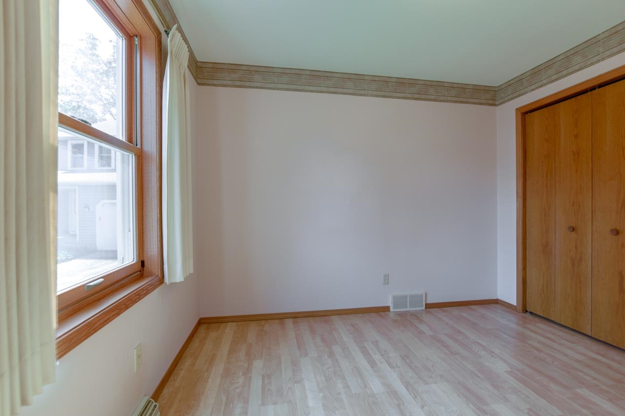 7265 W Valley Ridge Drive