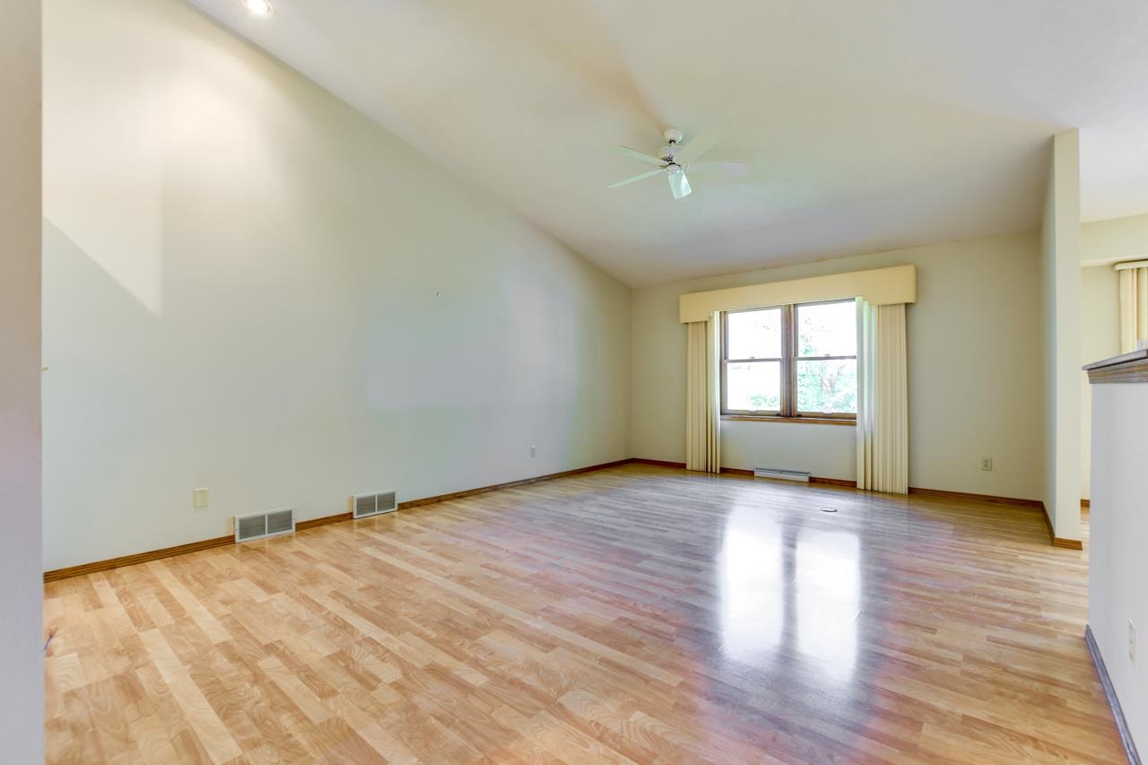 7265 W Valley Ridge Drive