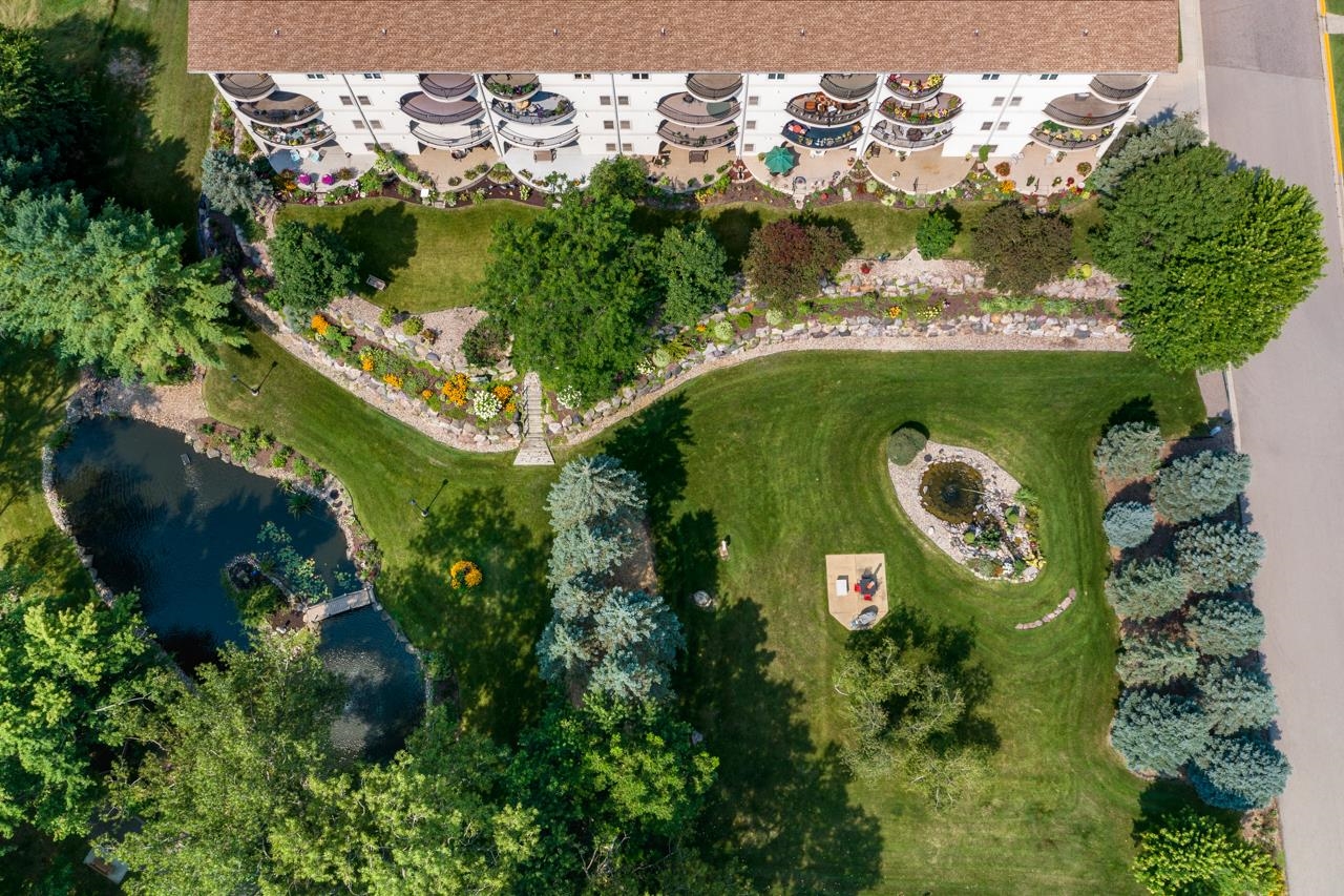 50 Hemlock Street 18