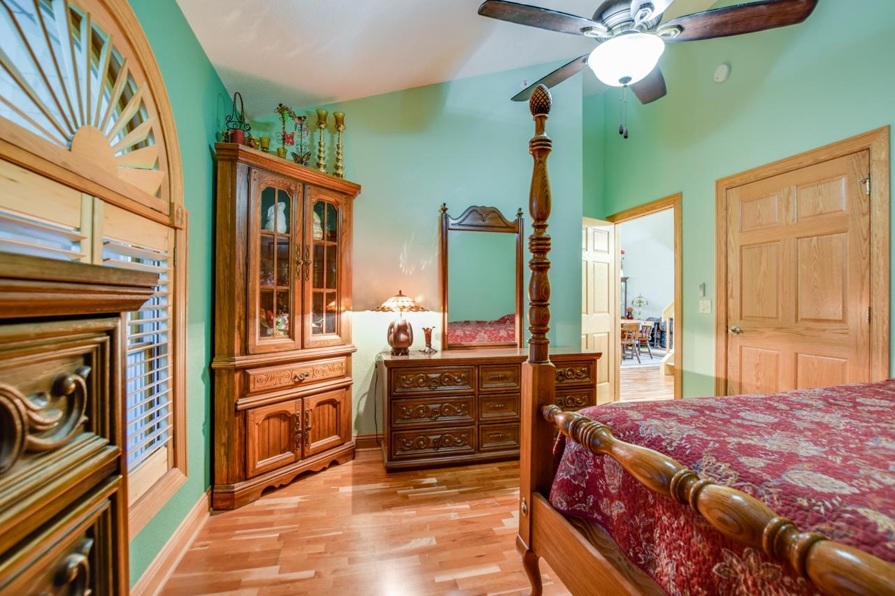 50 Hemlock Street 18