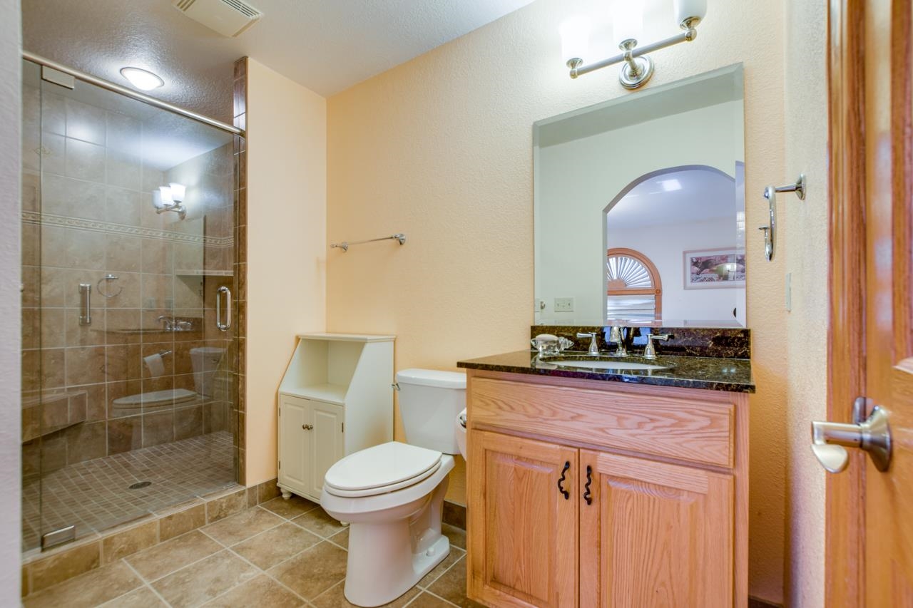 50 Hemlock Street 18