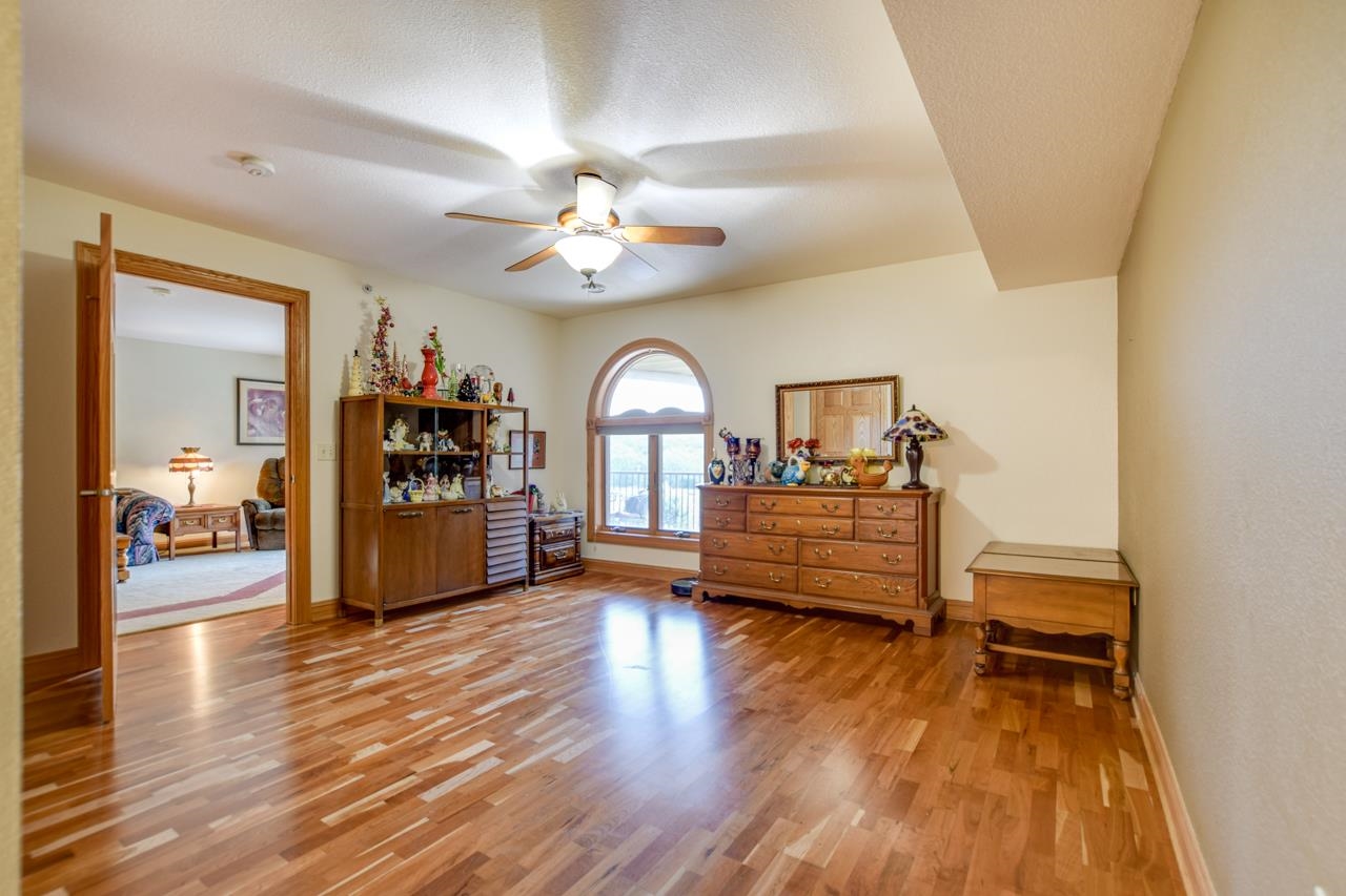 50 Hemlock Street 18