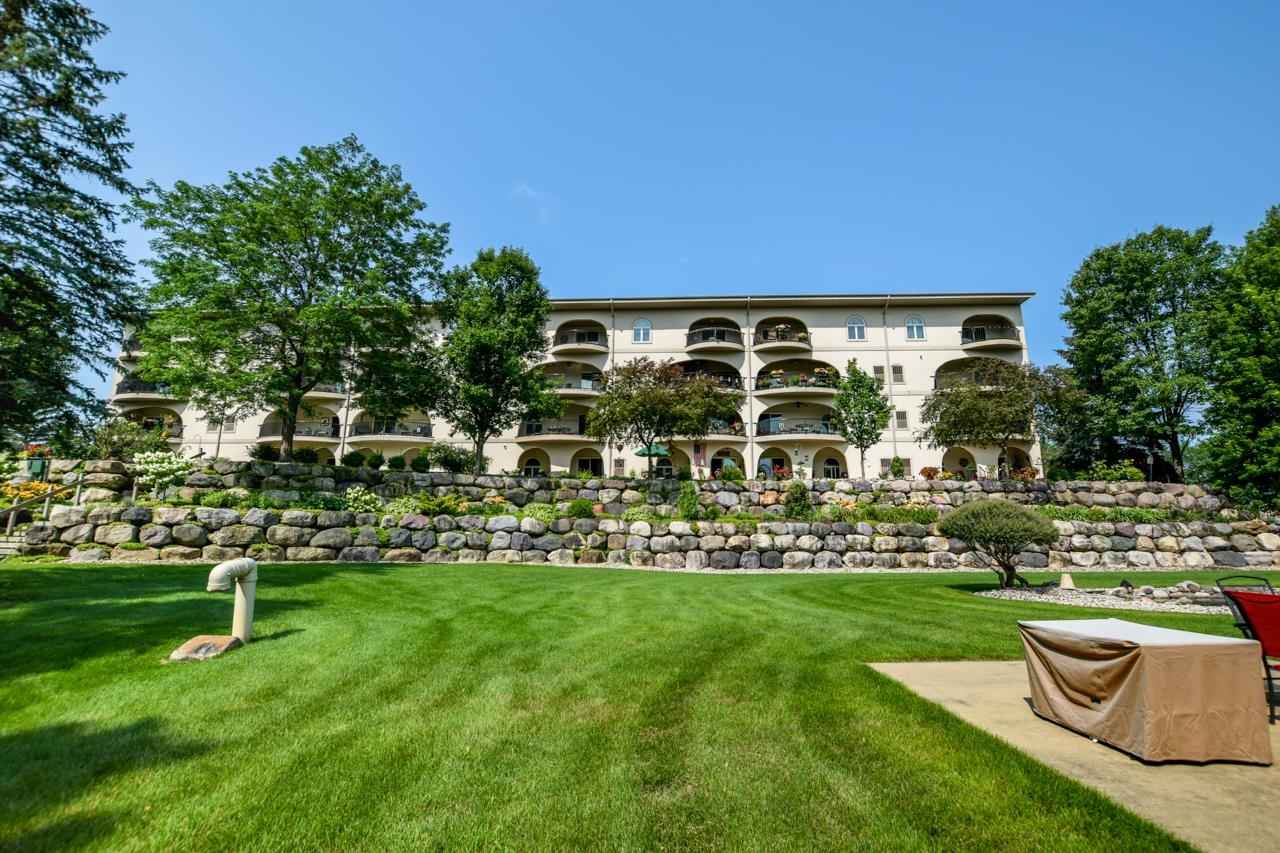 50 Hemlock Street 18