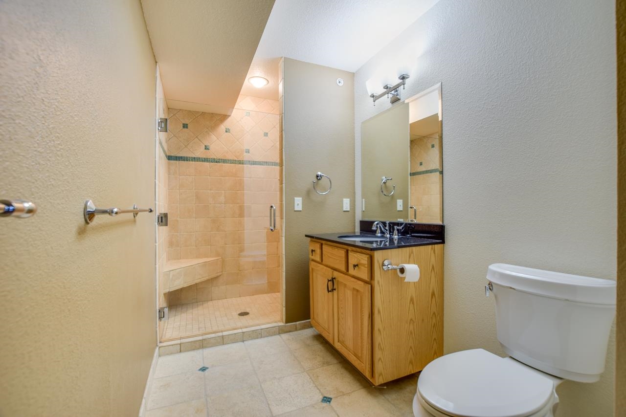 50 Hemlock Street 18