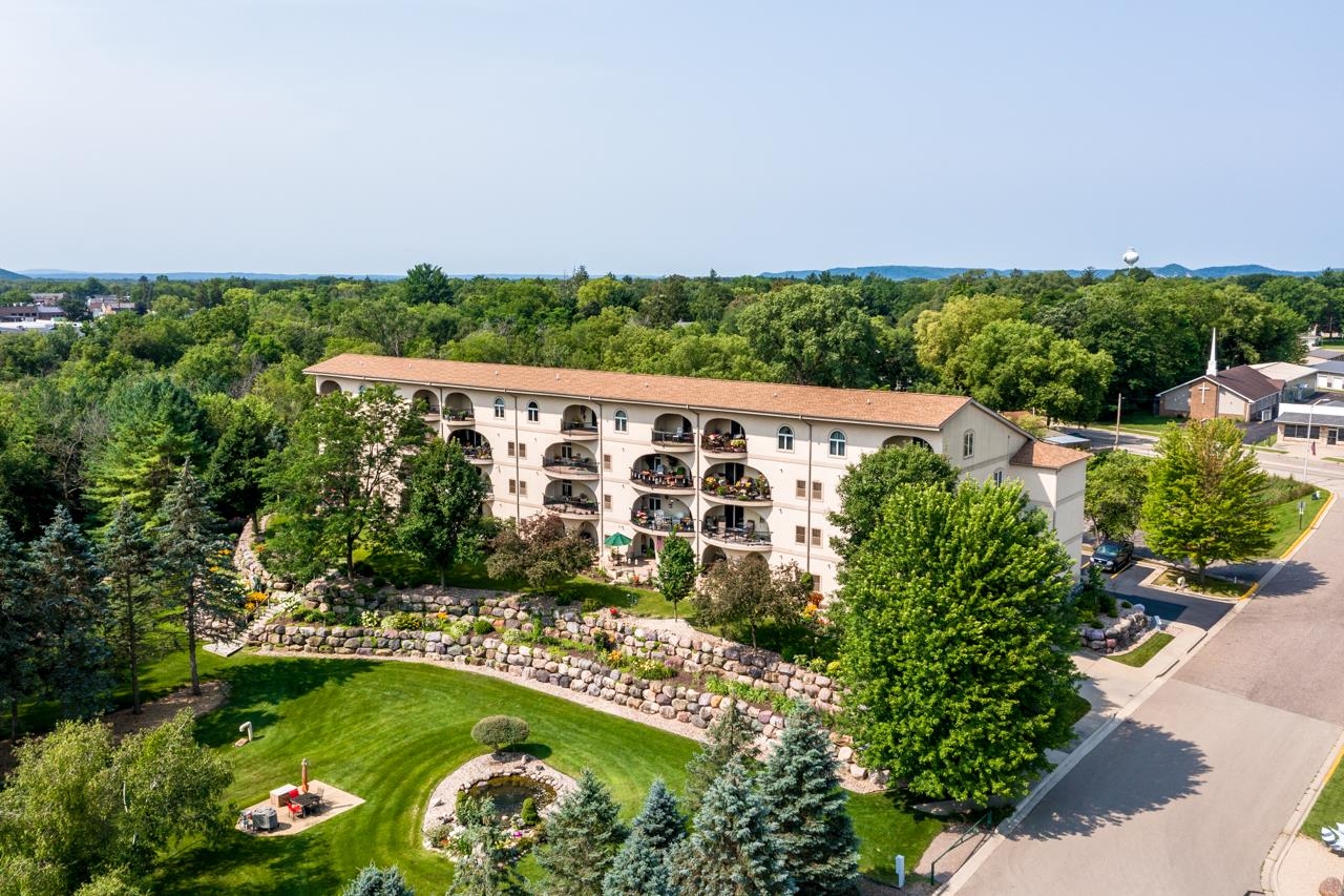 50 Hemlock Street 18