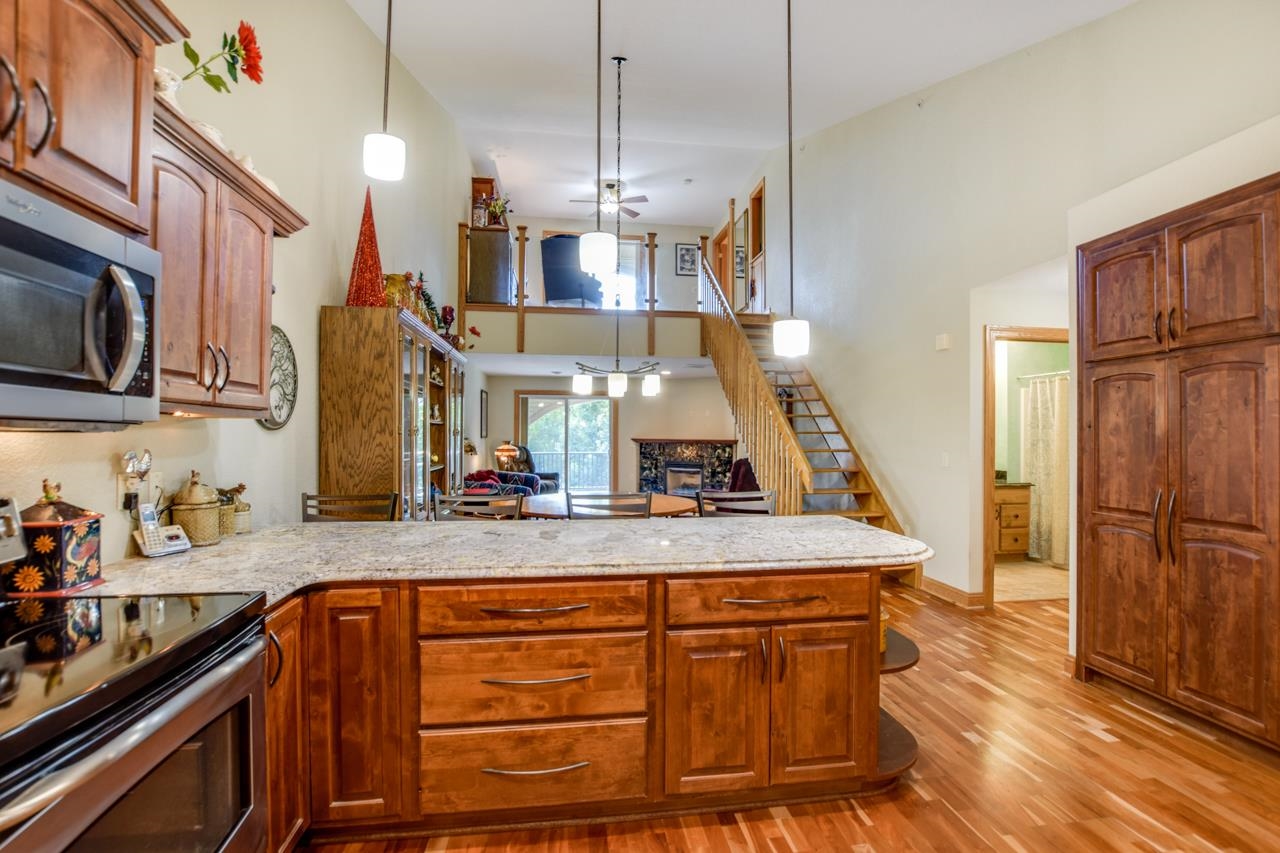 50 Hemlock Street 18