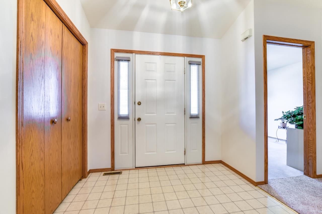 7562 W Village Crest Drive