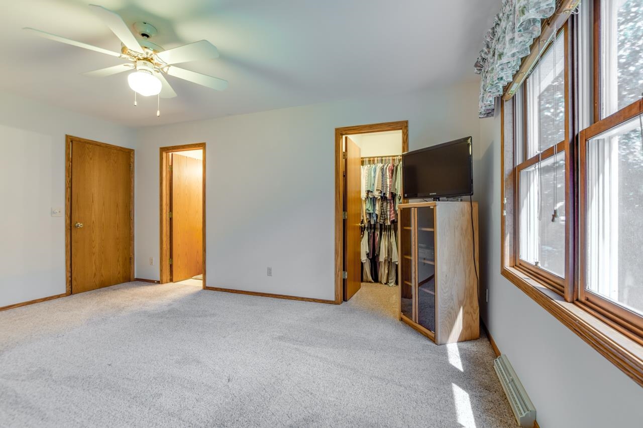7562 W Village Crest Drive