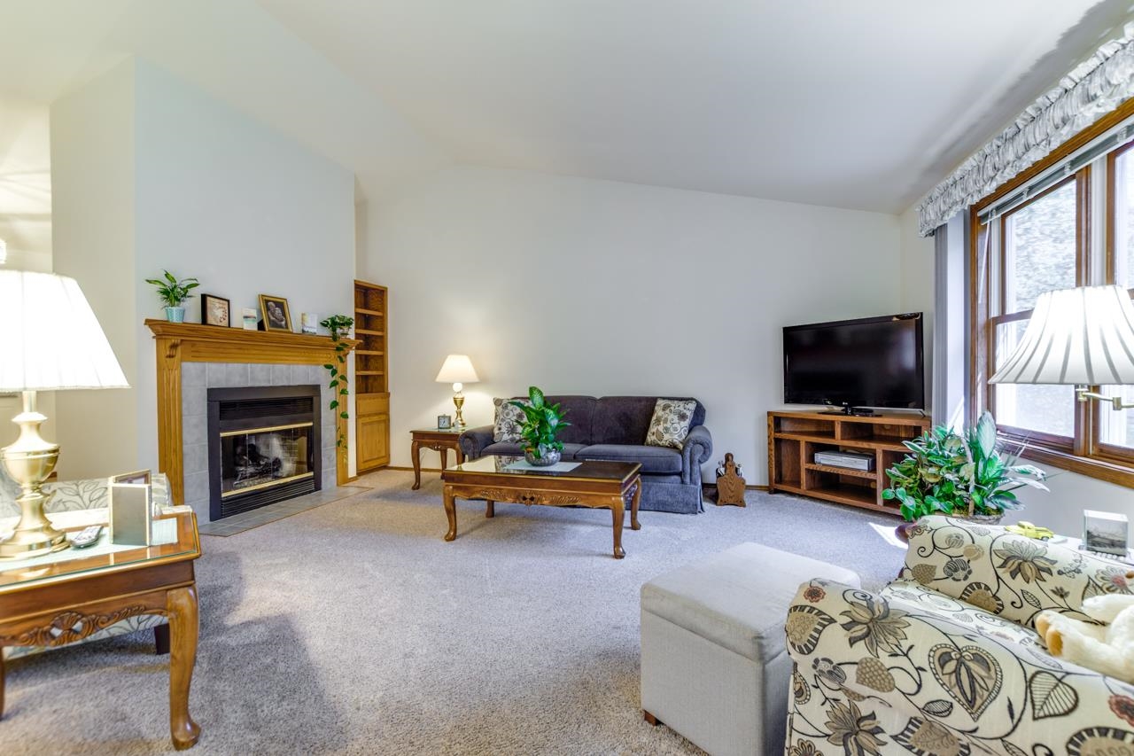 7562 W Village Crest Drive