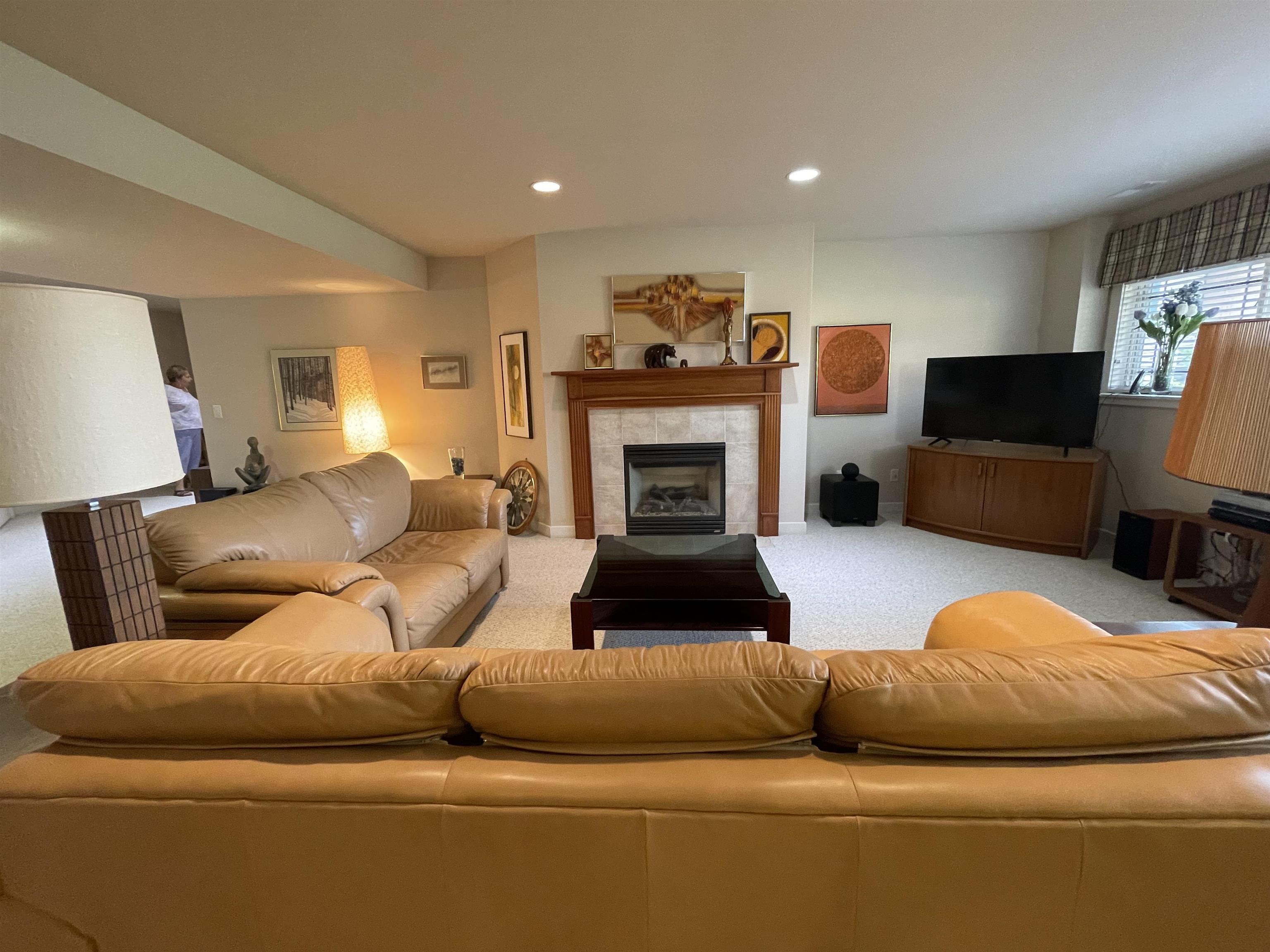1838 Breezy Trail
