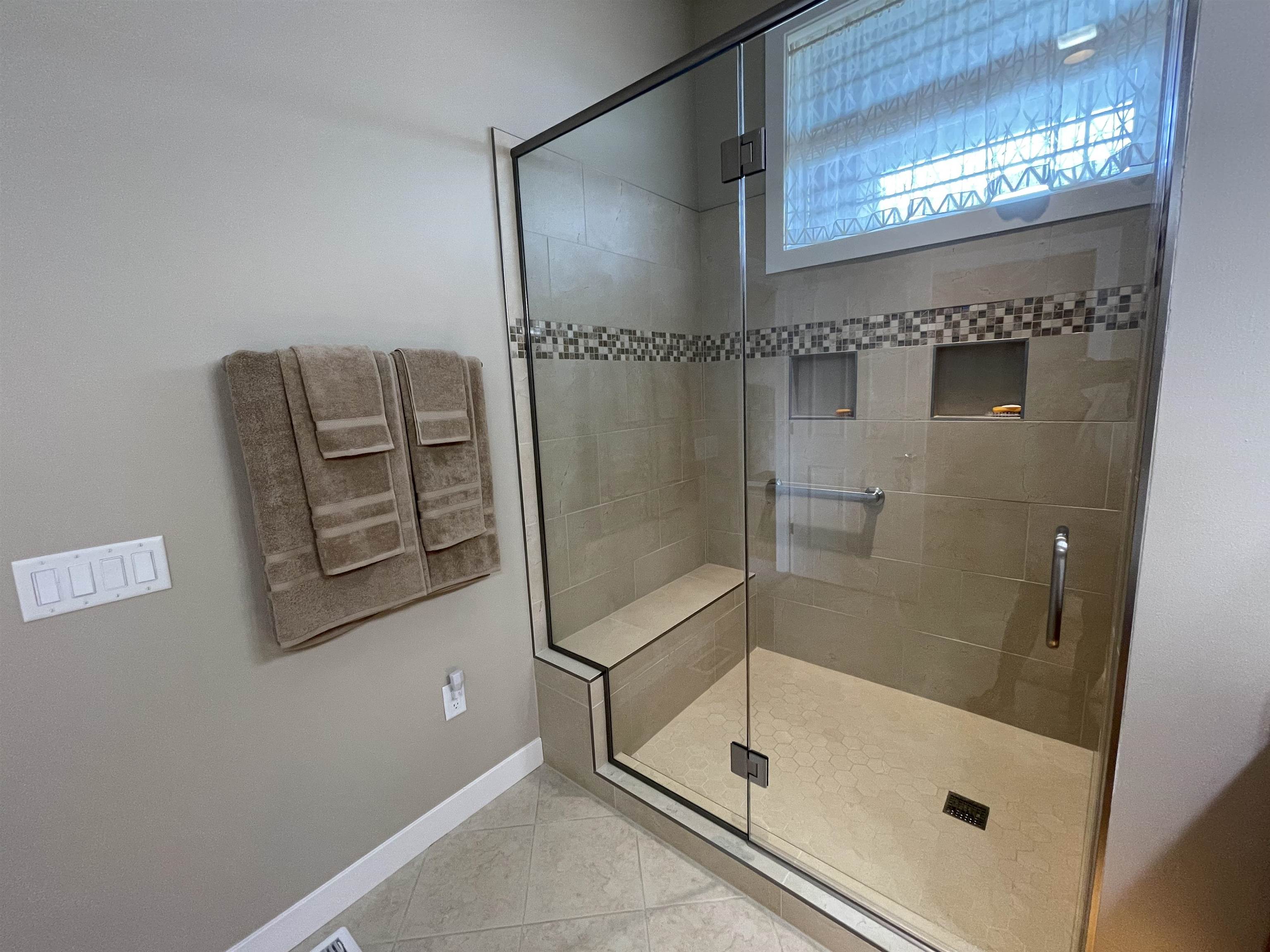 1838 Breezy Trail