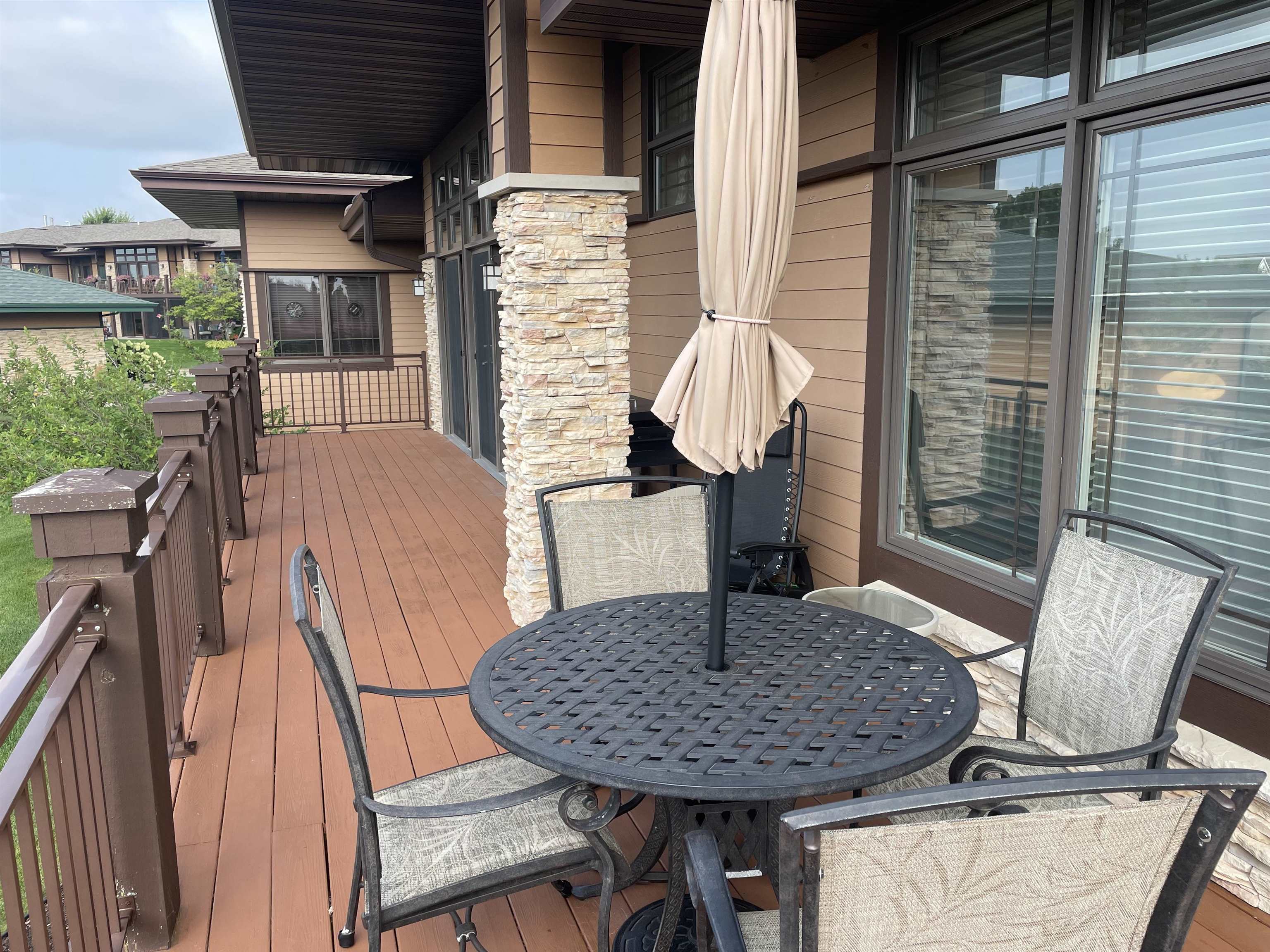1838 Breezy Trail