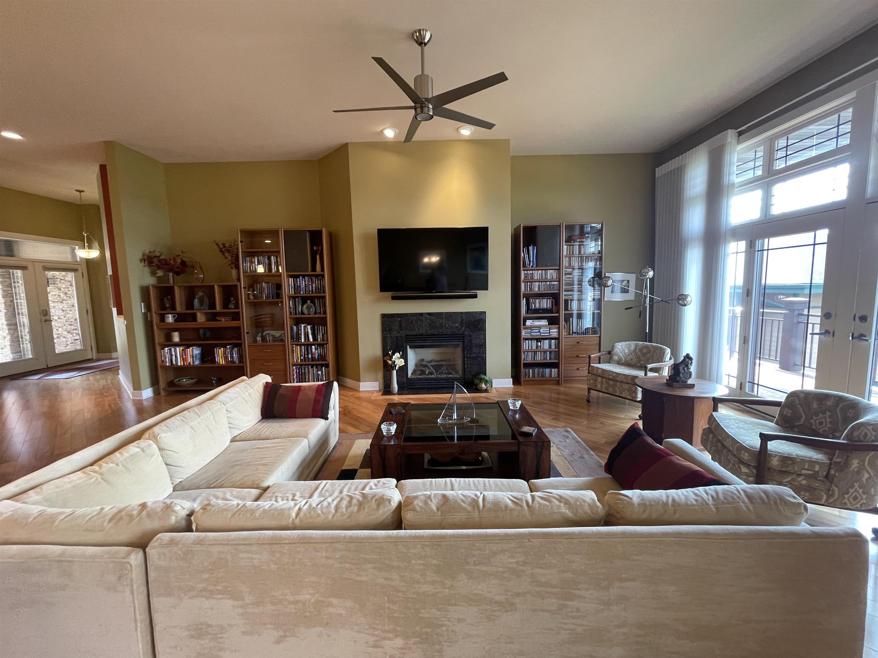 1838 Breezy Trail
