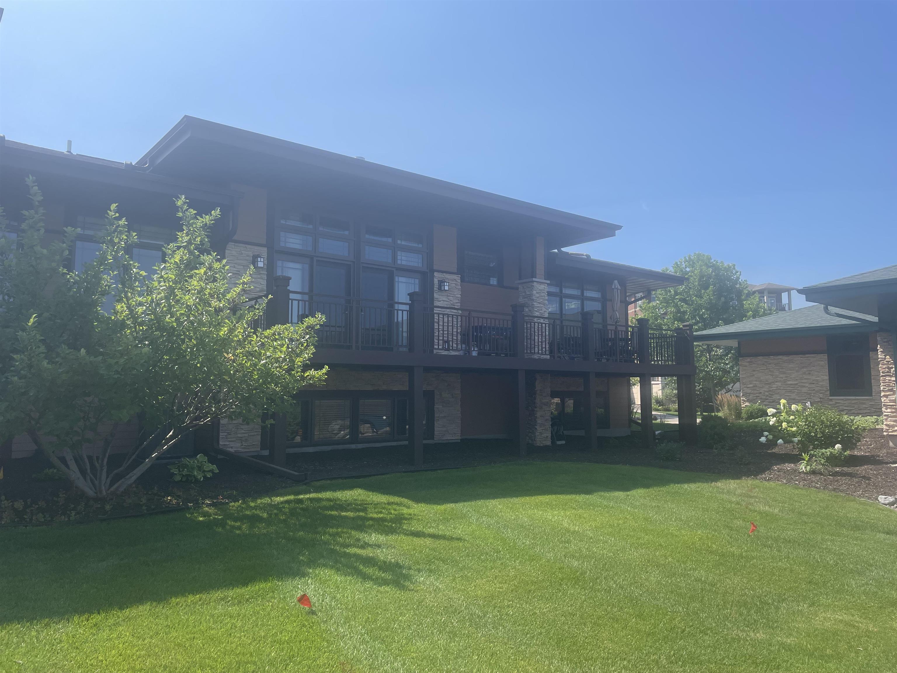 1838 Breezy Trail
