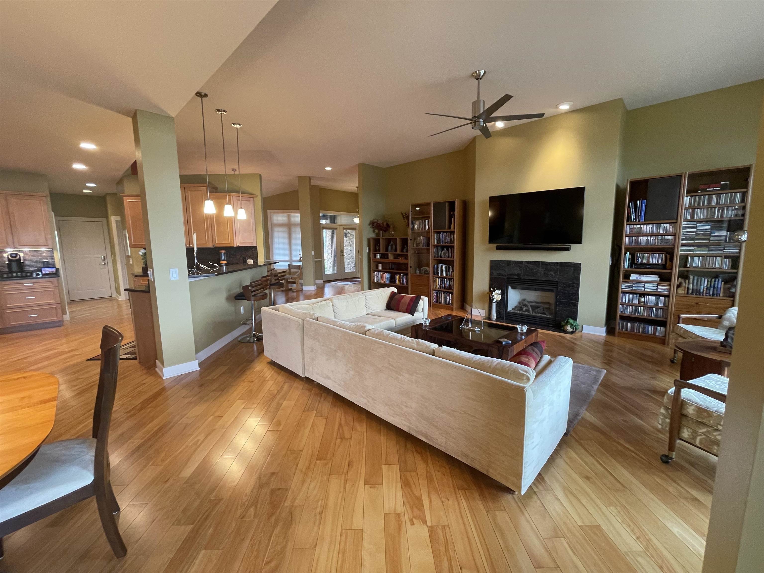1838 Breezy Trail
