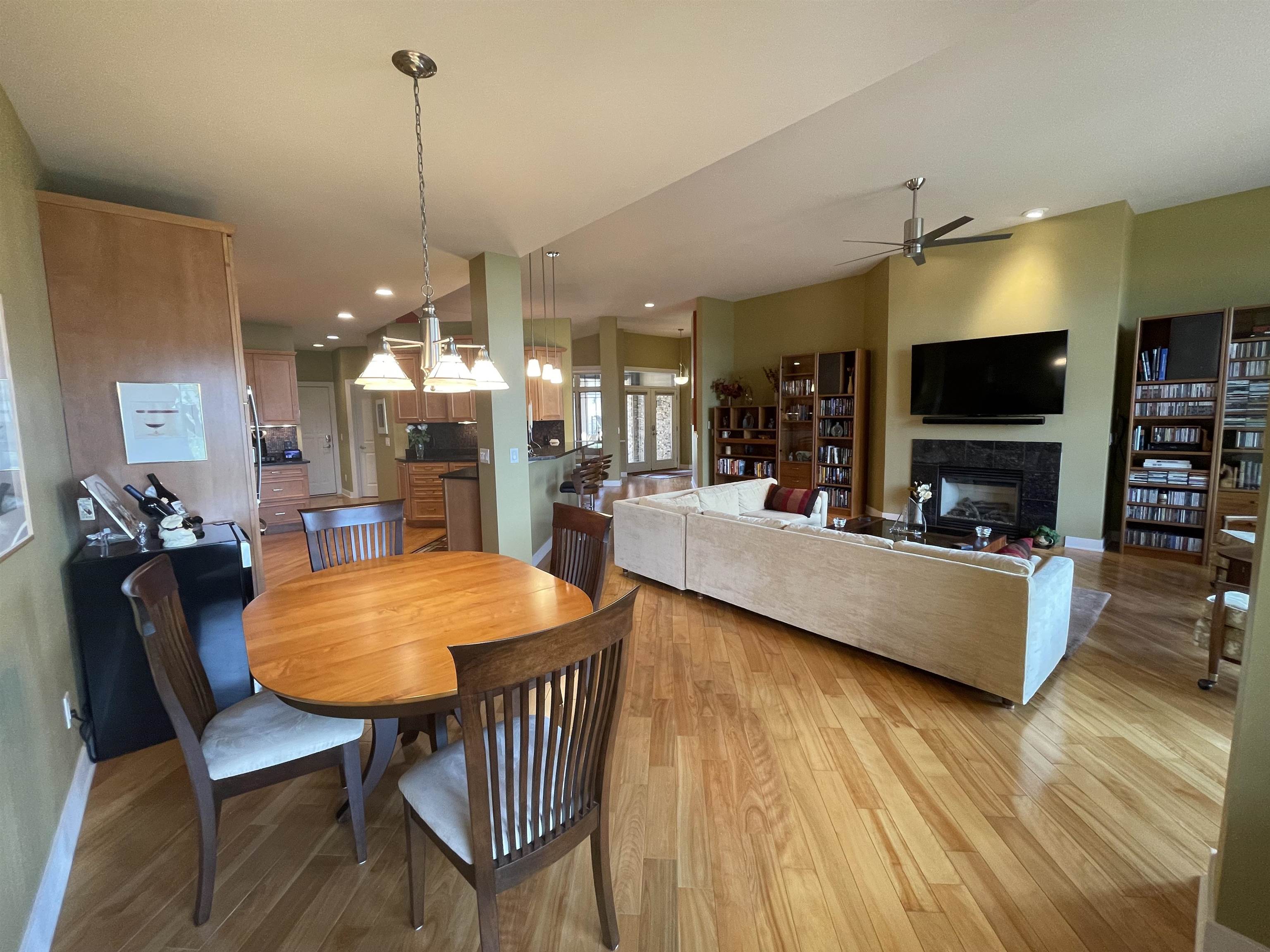 1838 Breezy Trail