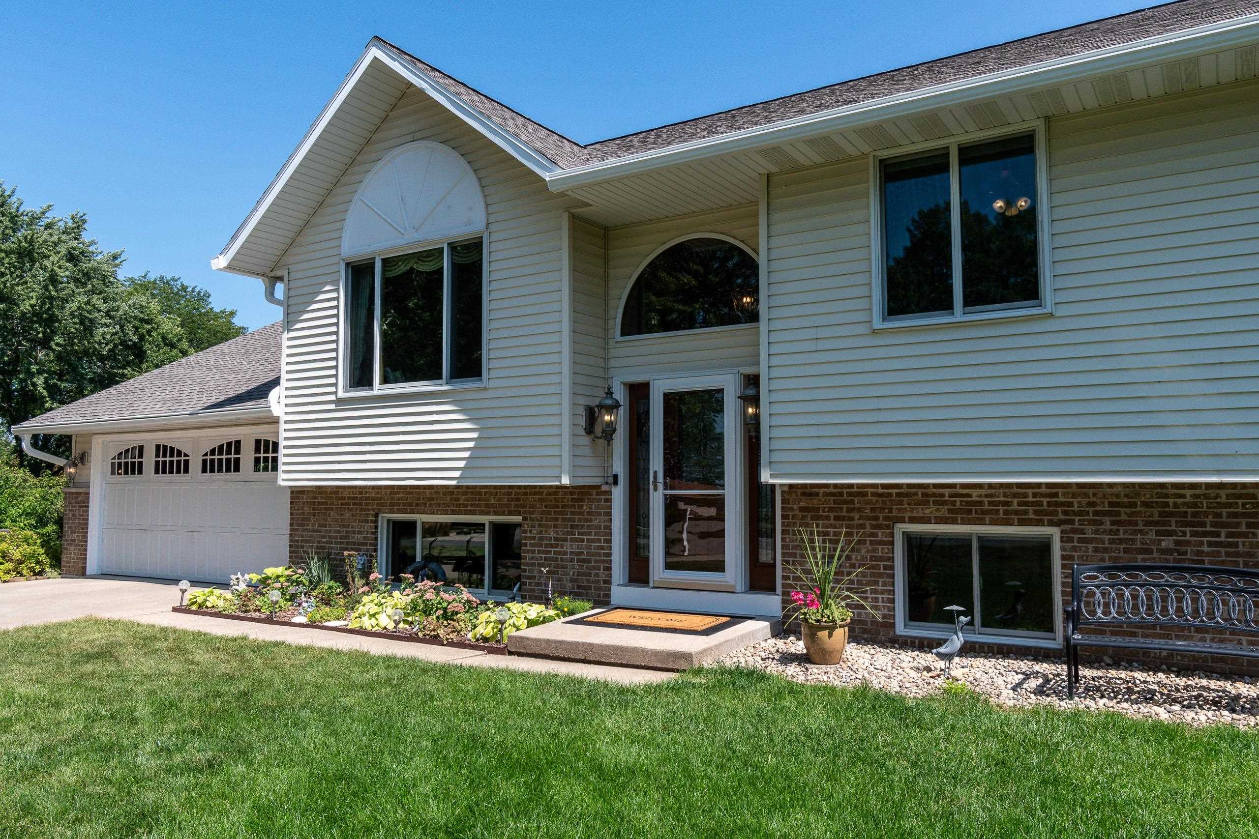 2434 Simpson Court