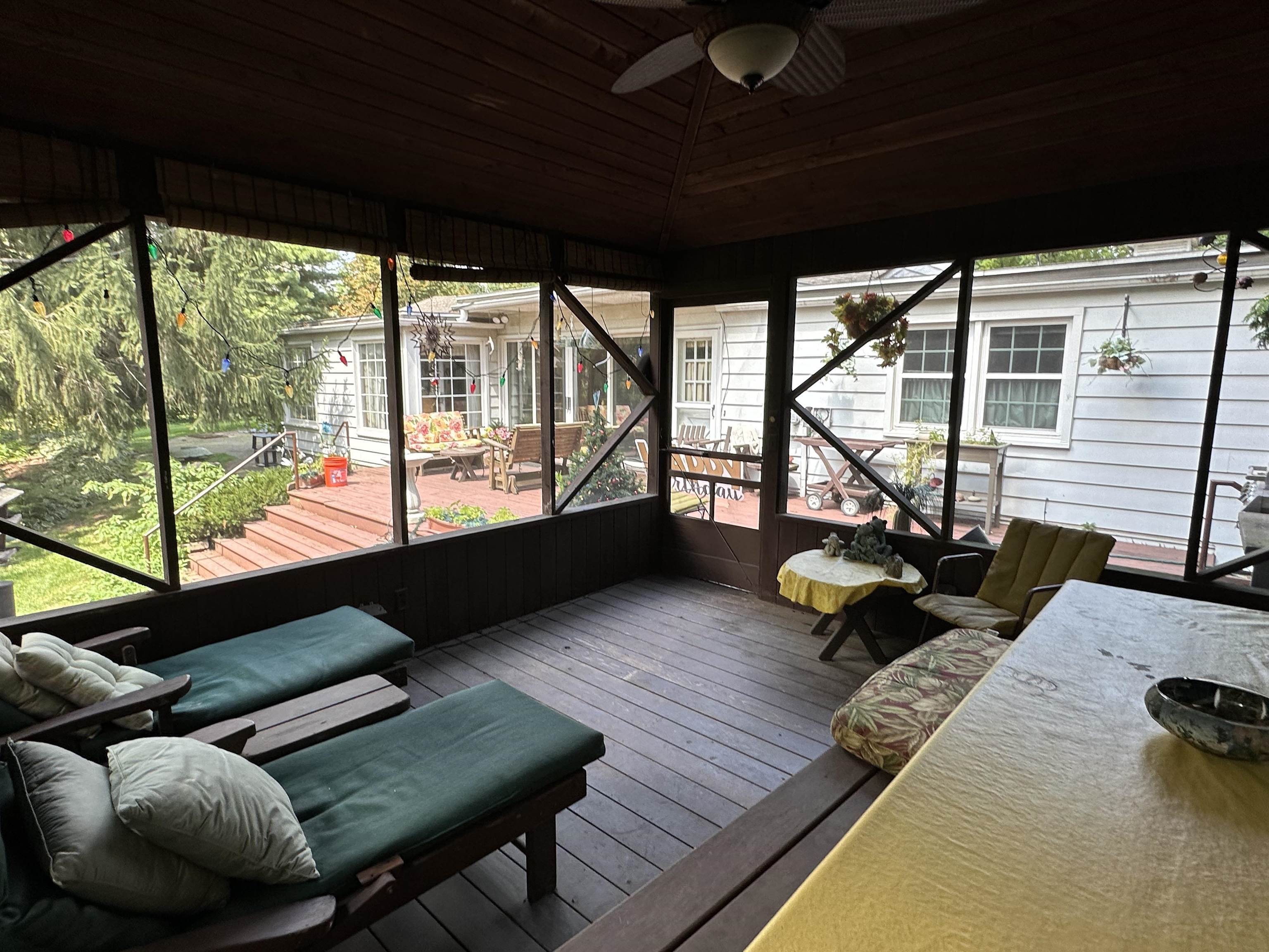 4809 Sherwood Road