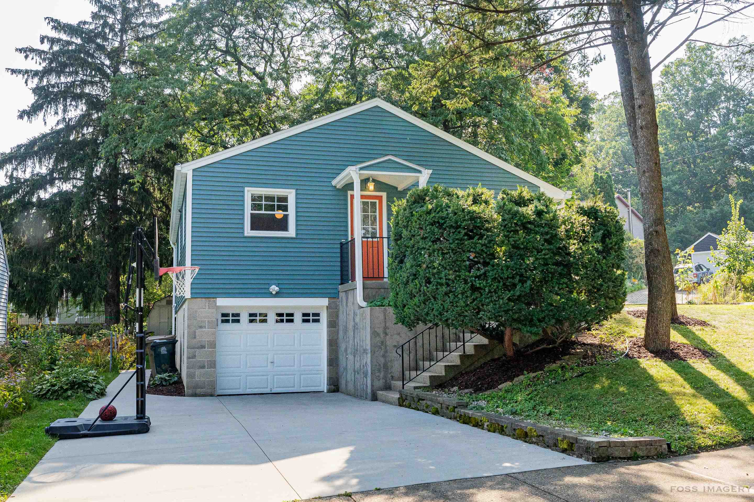 4330 Bagley Parkway
