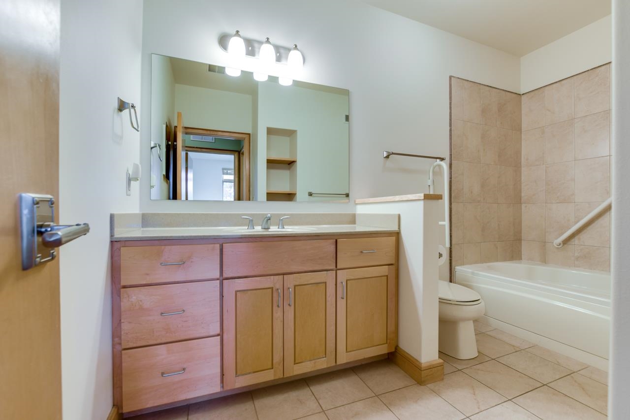 6767 Frank Lloyd Wright Avenue 221