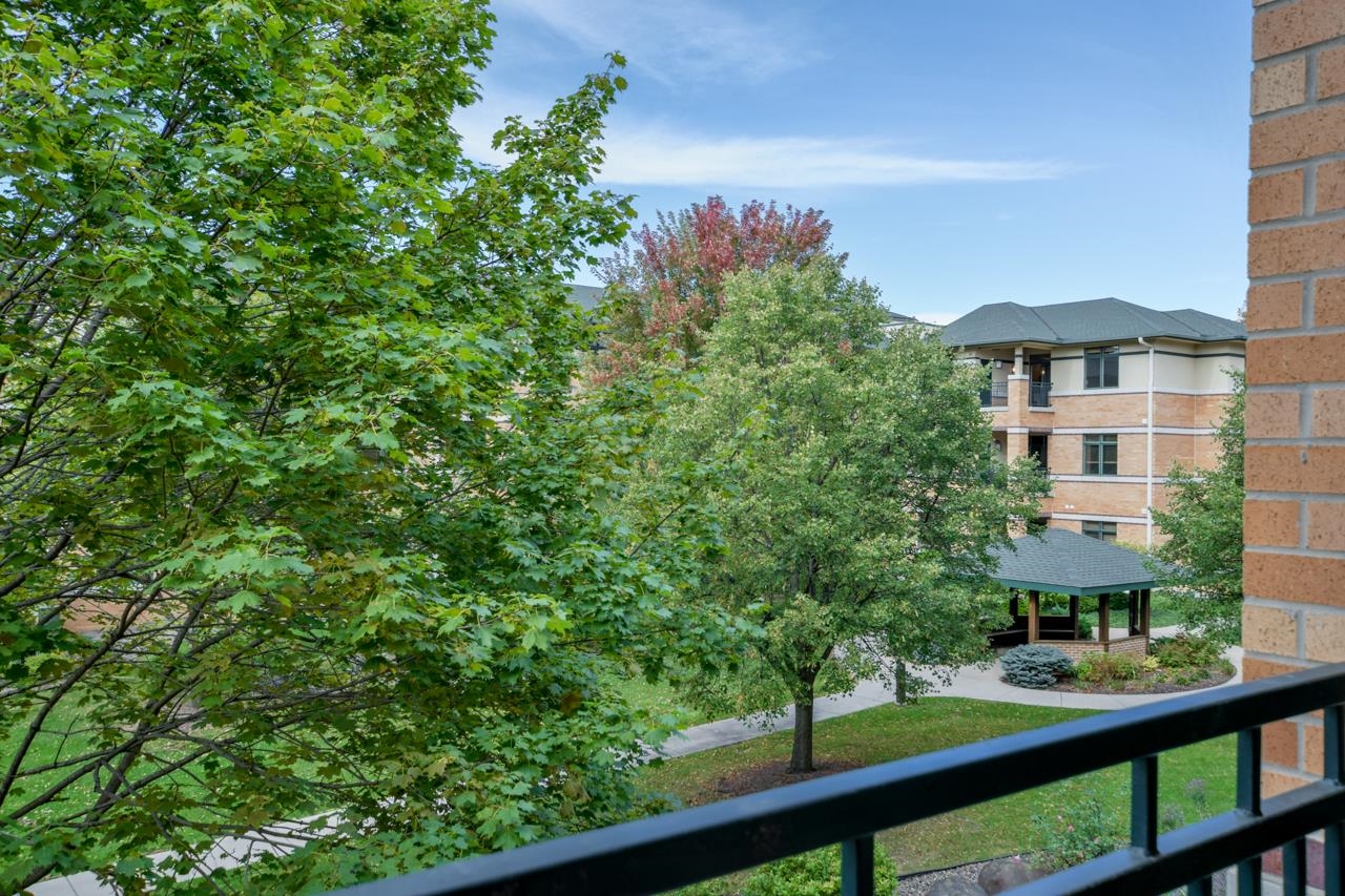 6767 Frank Lloyd Wright Avenue 221