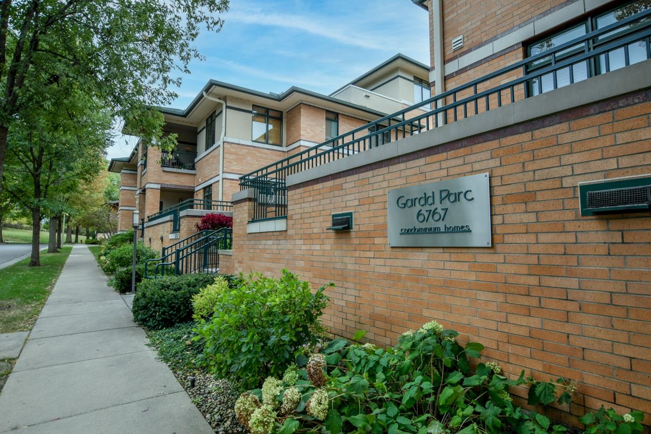6767 Frank Lloyd Wright Avenue 221