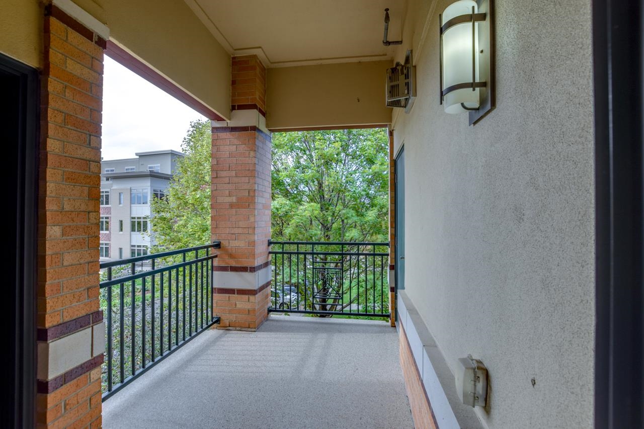 6767 Frank Lloyd Wright Avenue 221